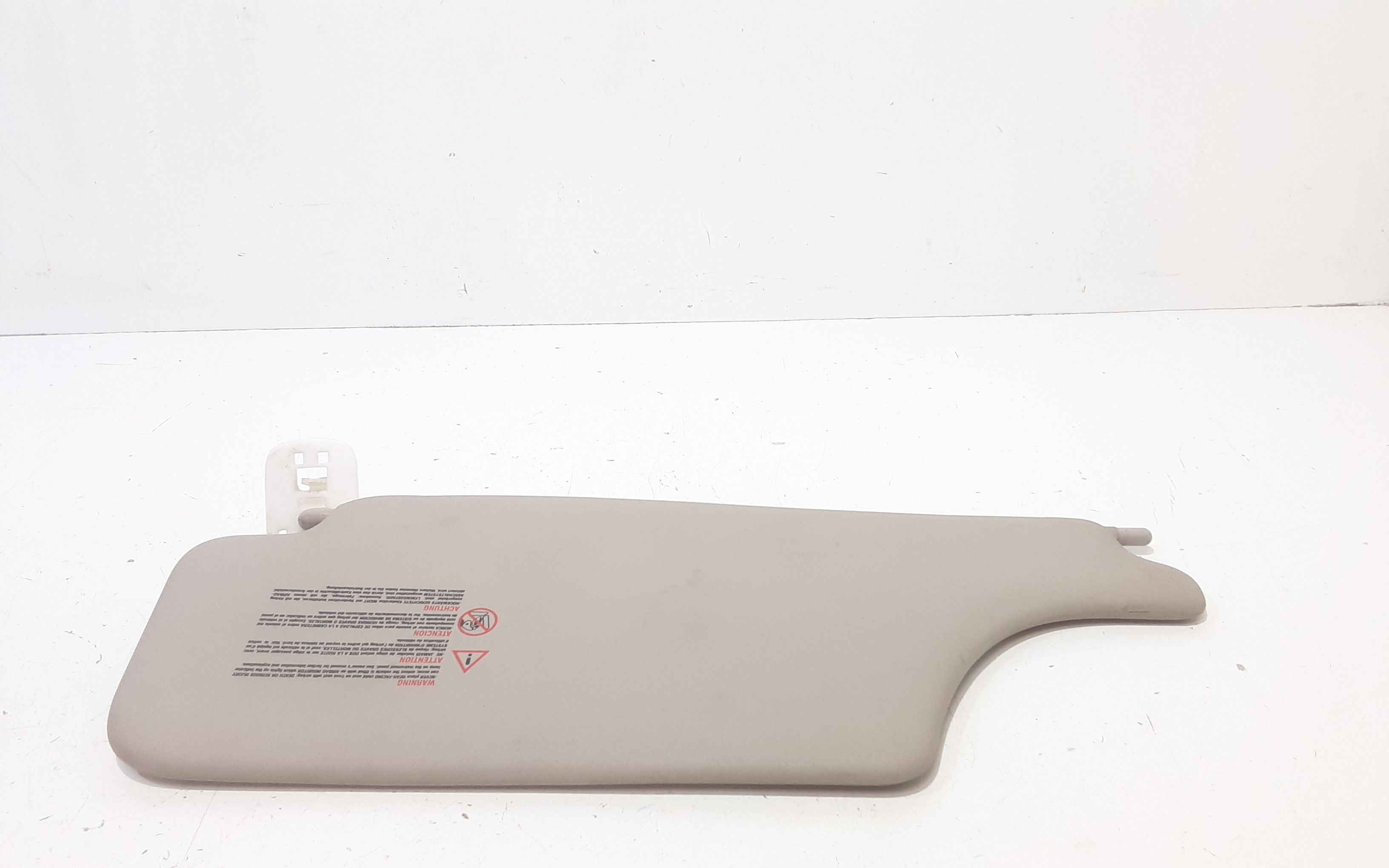 Aletta Parasole Parabrezza Destro 8200213199 Usato