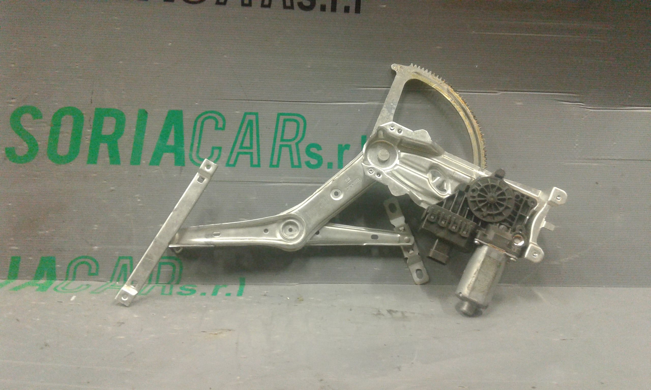 Alzacristallo Porta Ant. Sinistro Usato