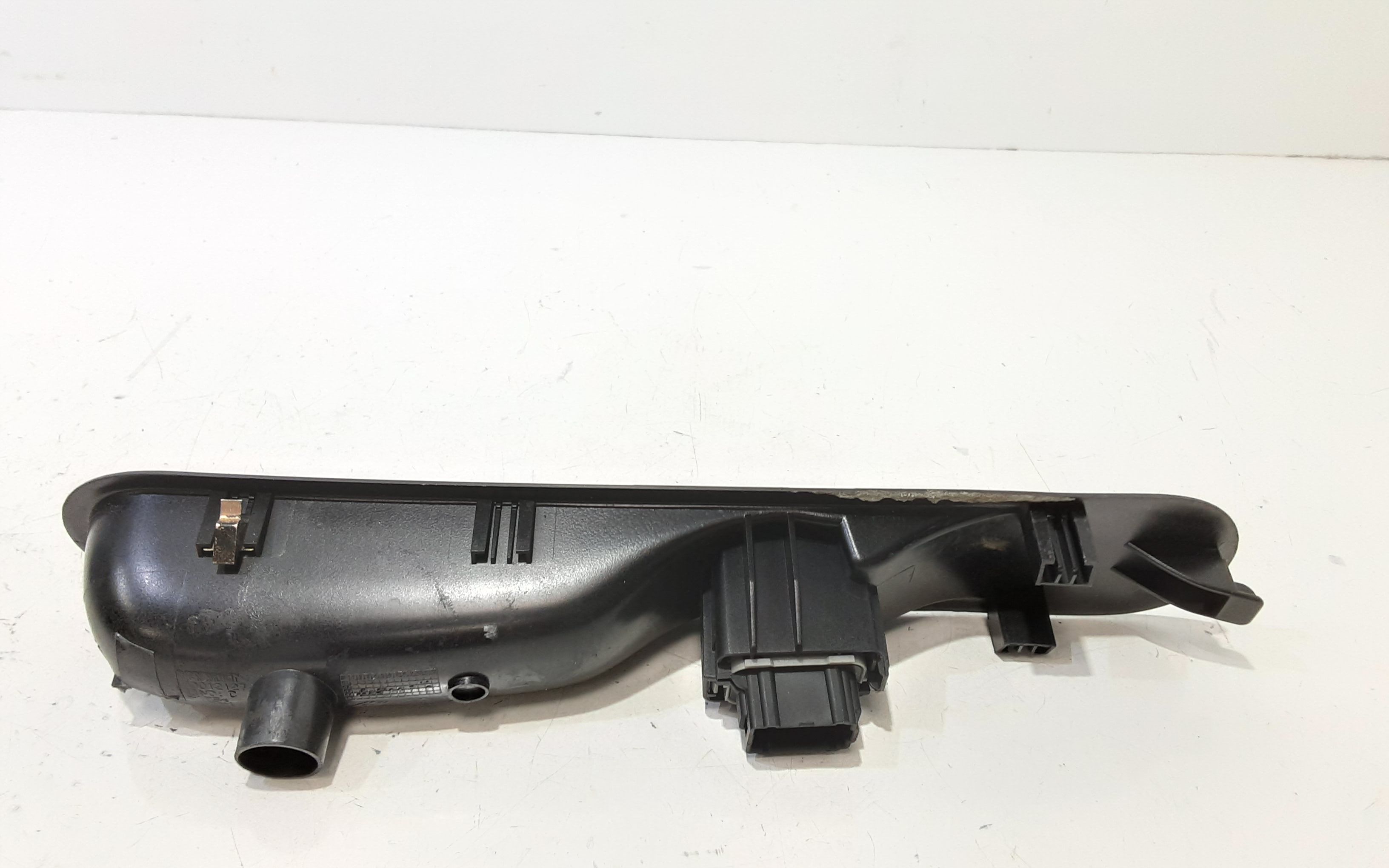 Interruttore Alzacristalli Porta Ant. Destro 8200220508 Usato