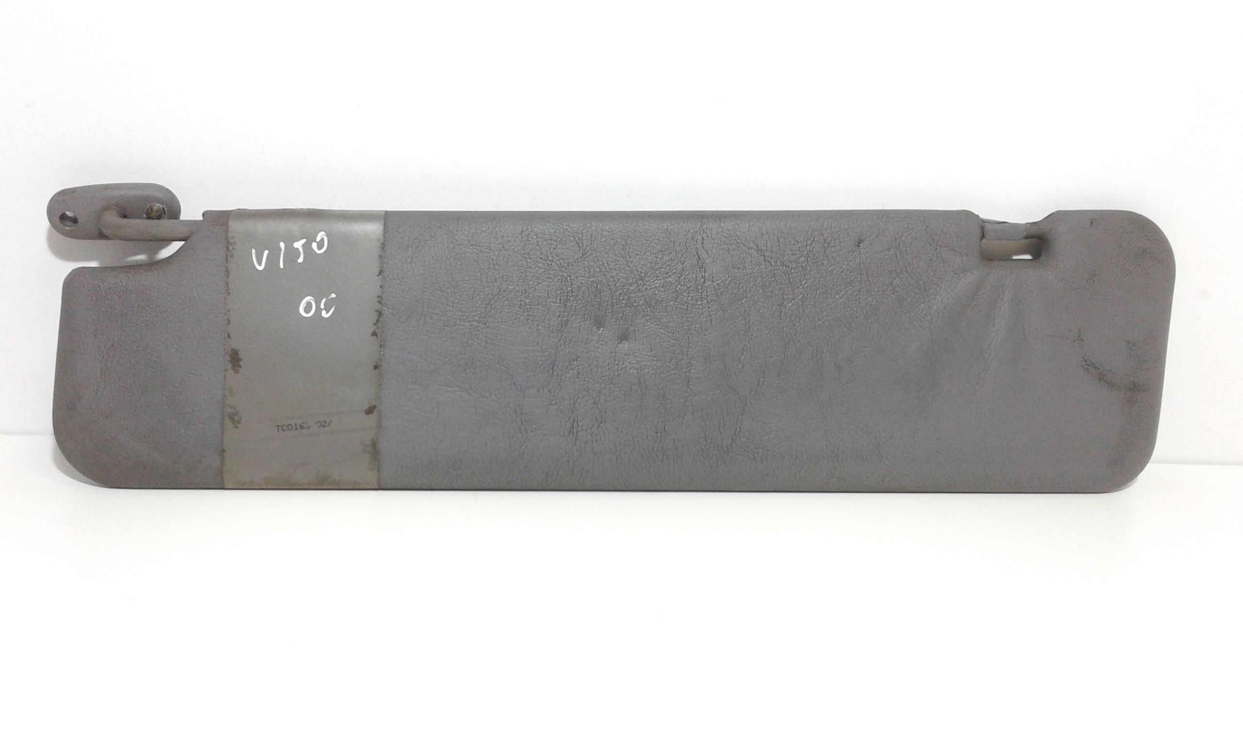 Aletta Parasole Parabrezza Destro A6388100110 Usato