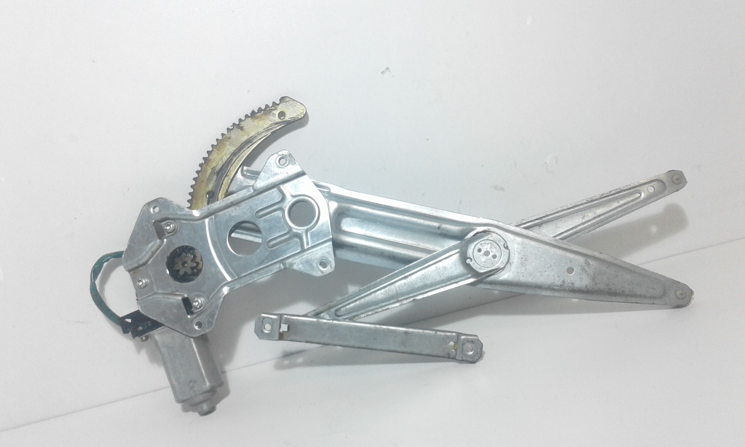 Alzacristallo Porta Ant. Sinistro 8344076G10000 Usato