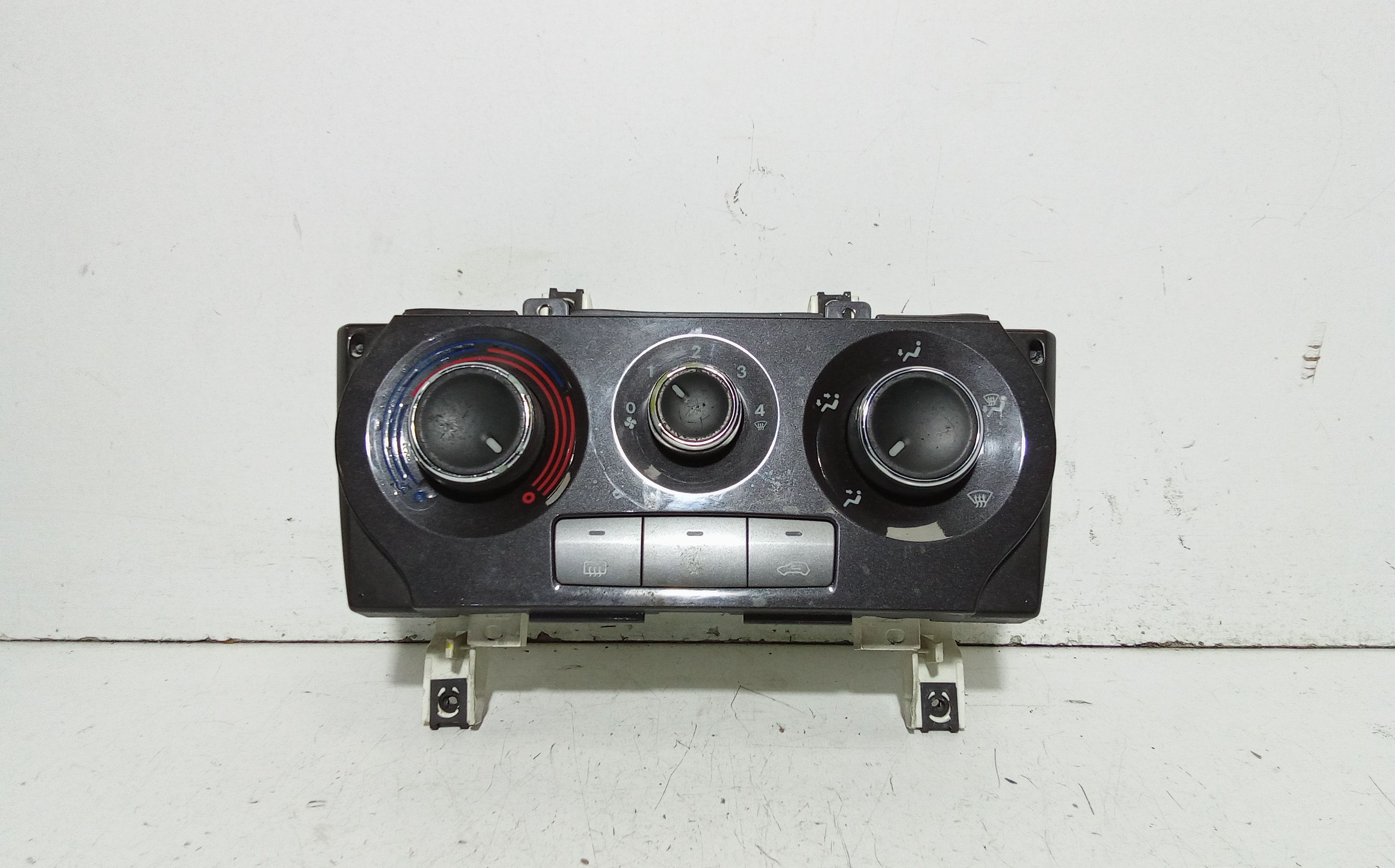 Blocco Comando Climatizzazione 77364380 Usato