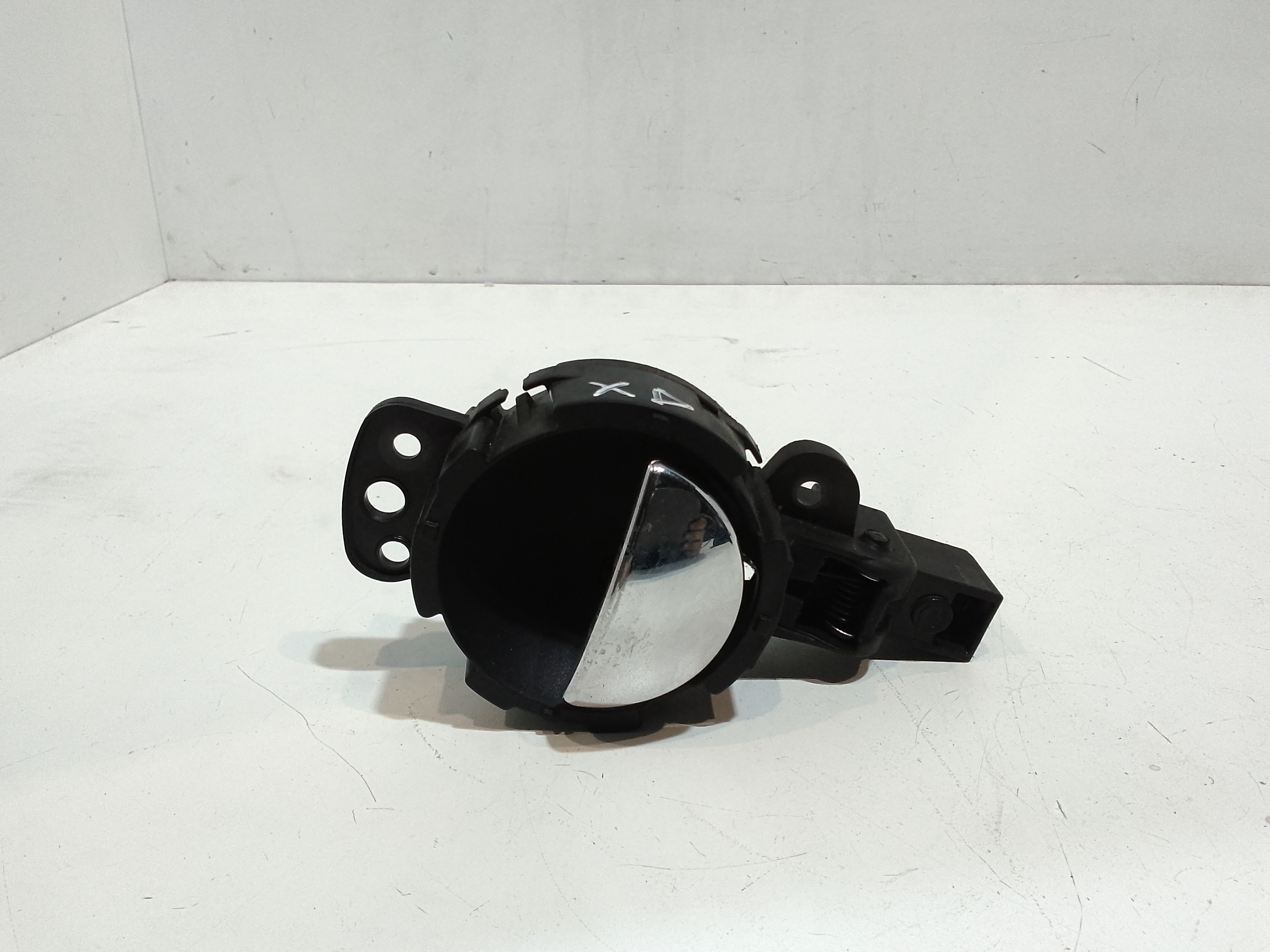 Maniglia Int. Apertura Porta Ant. Destro Usato