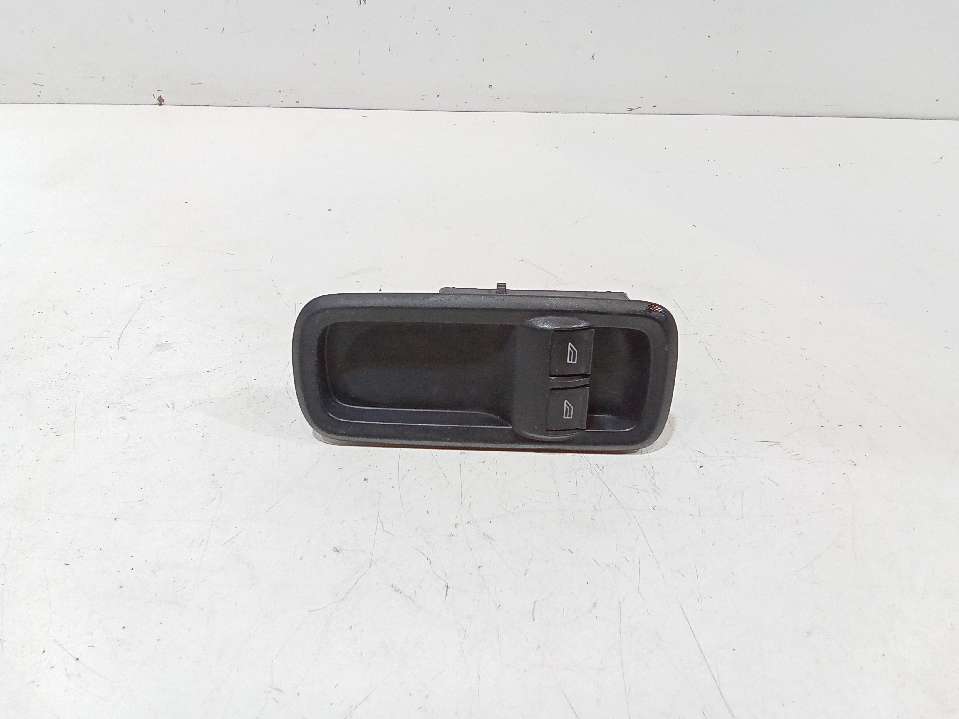 Interruttore Alzacristalli Porta Ant. Sinistro Usato