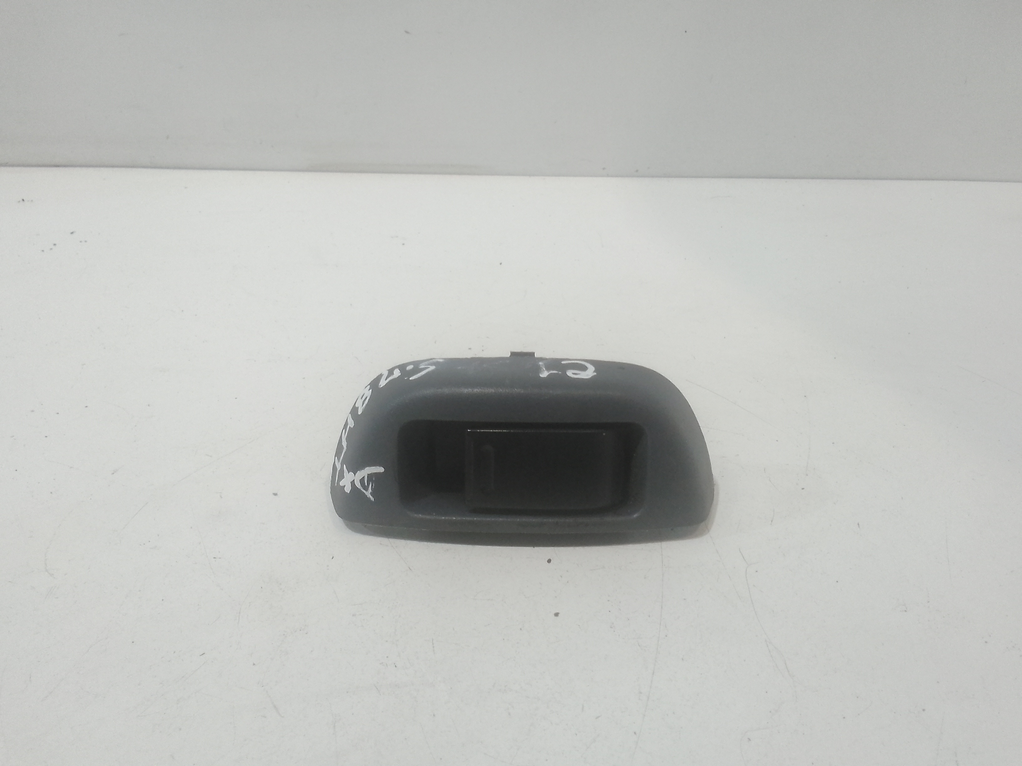 Interruttore Alzacristalli Porta Ant. Destro 6554KZ Usato