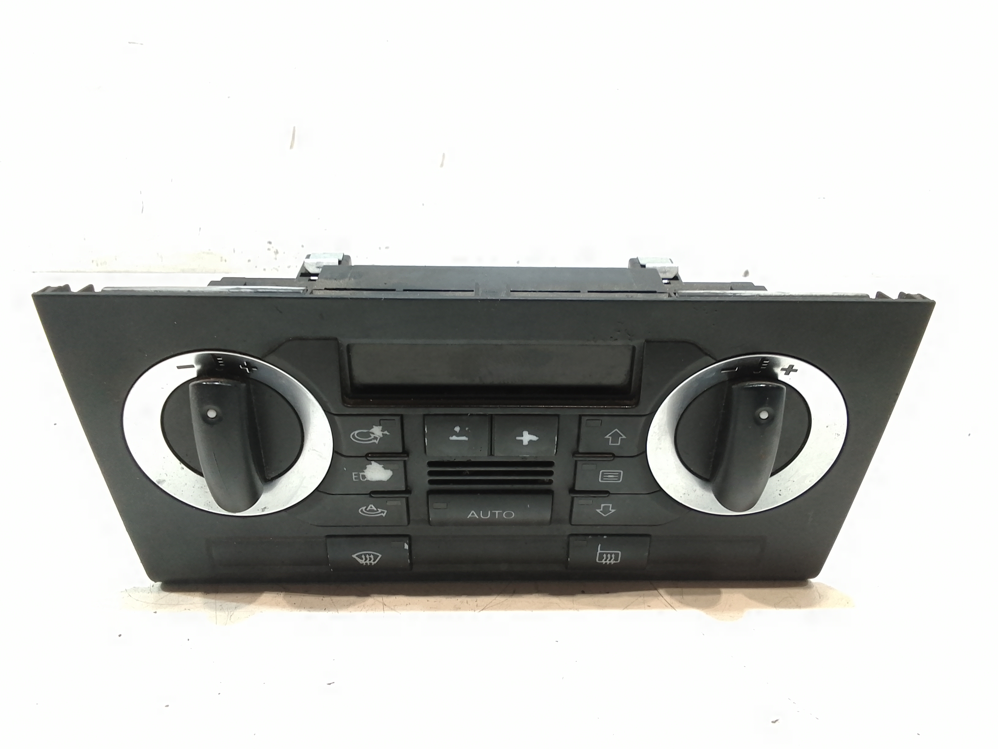 Blocco Comando Climatizzazione 8P0819047F5PR Usato