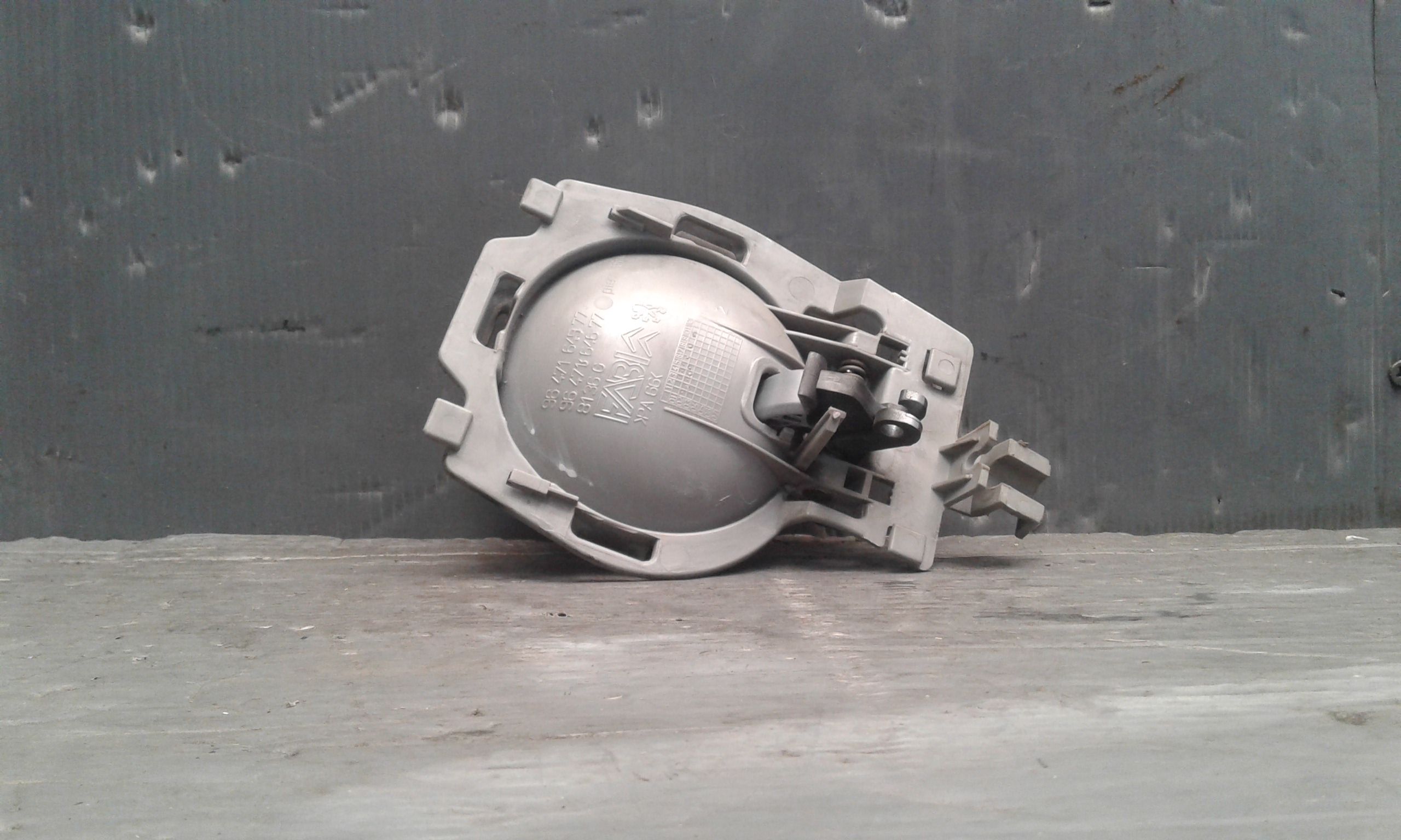 Maniglia Int. Apertura Porta Ant. Sinistro 9143F8 Usato