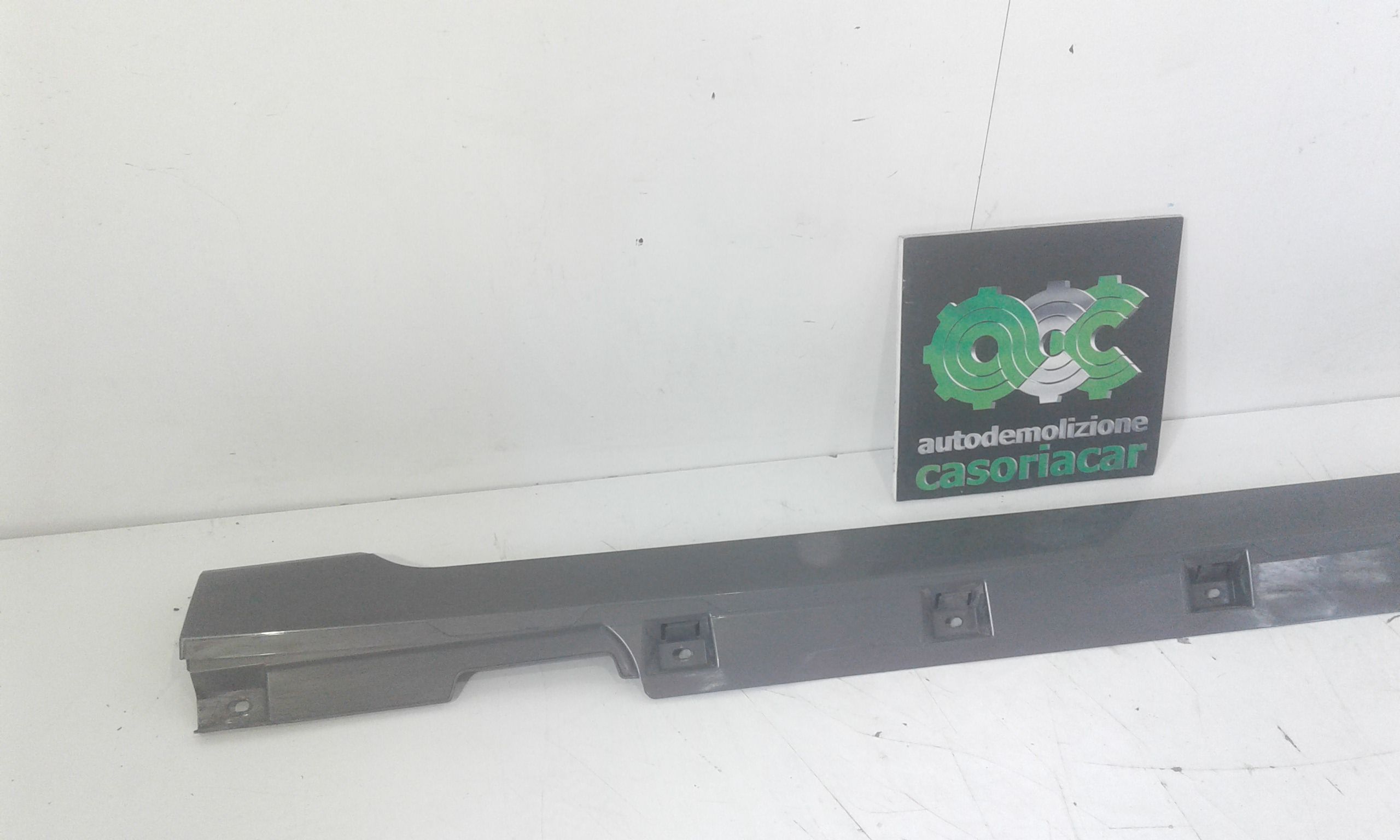 Modanatura Sottoporta Destro 3AA853092CGRU Usato