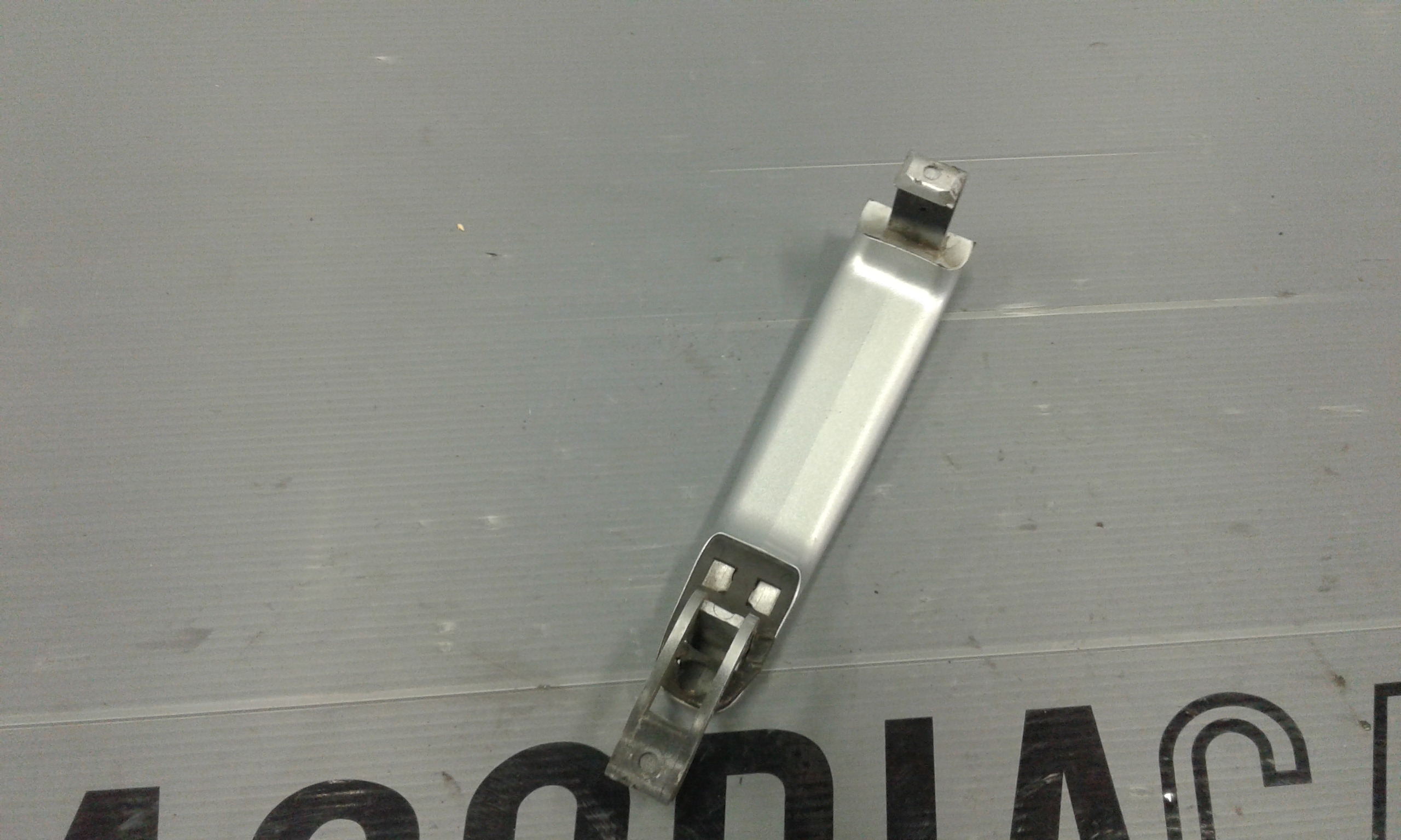 Maniglia Porta Post. Sinistro 9101W2 Usato