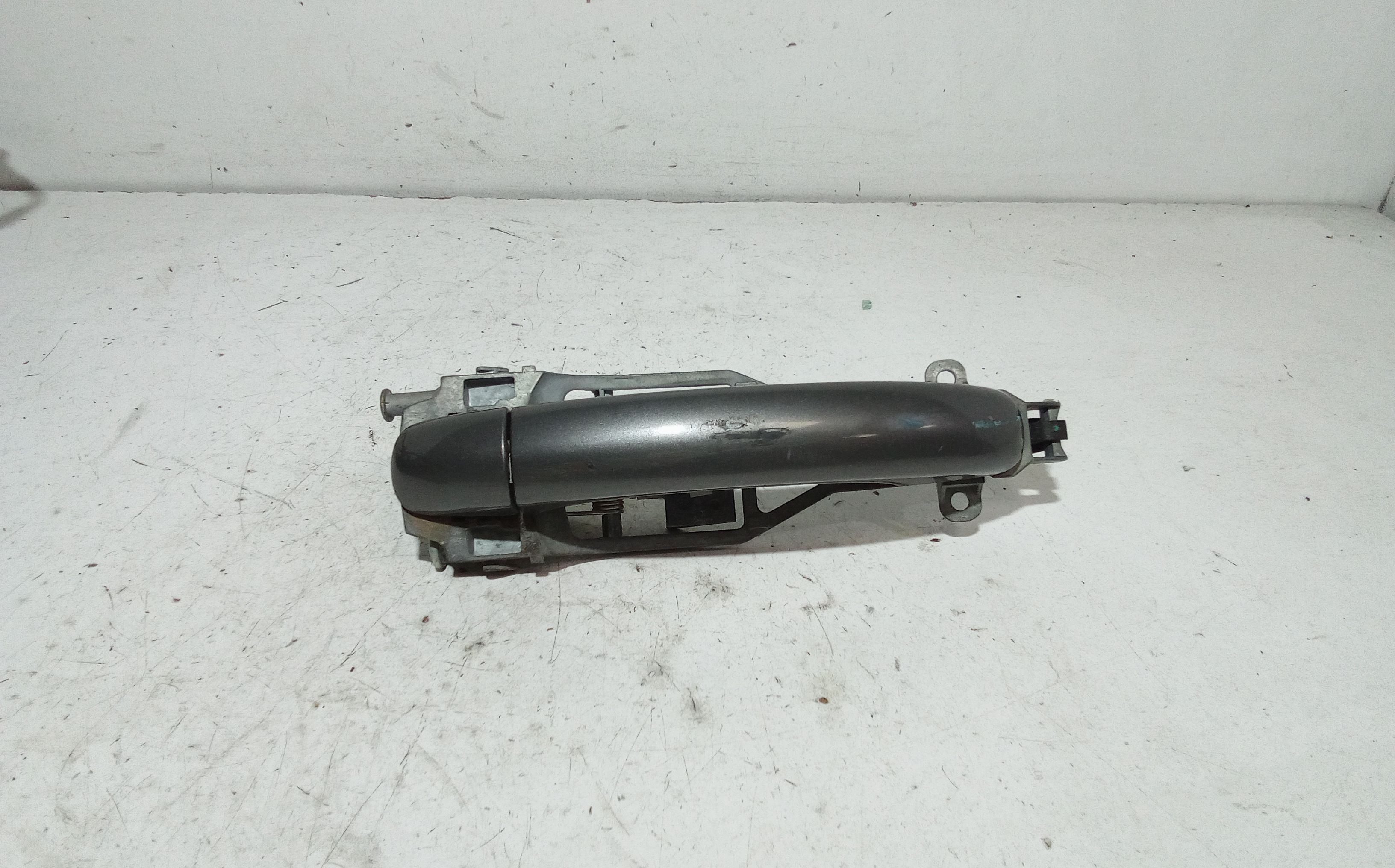 Maniglia Porta Ant. Destro 7L6837205CGRU Usato