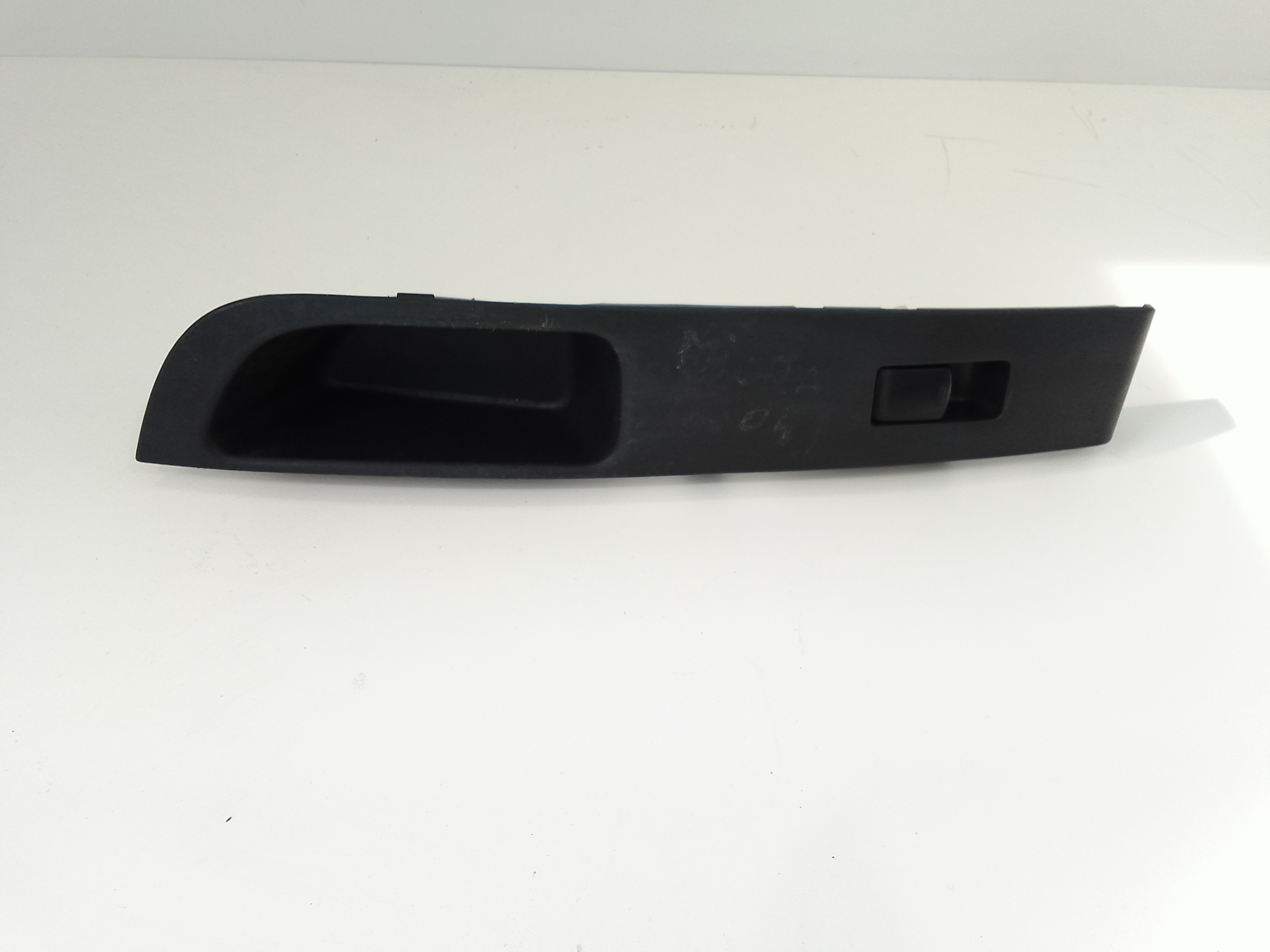 Interruttore Alzacristalli Porta Ant. Destro Usato