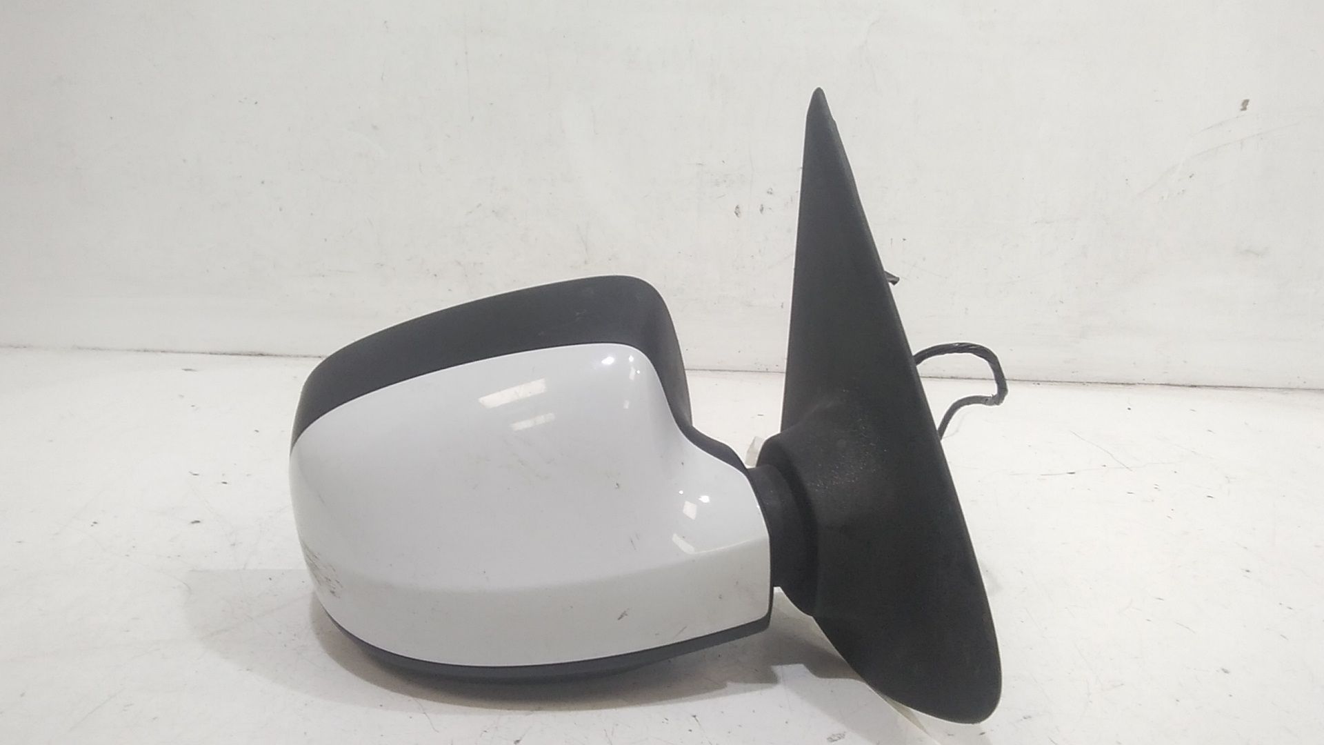 Retrovisore Est. Destro 963018898R Usato