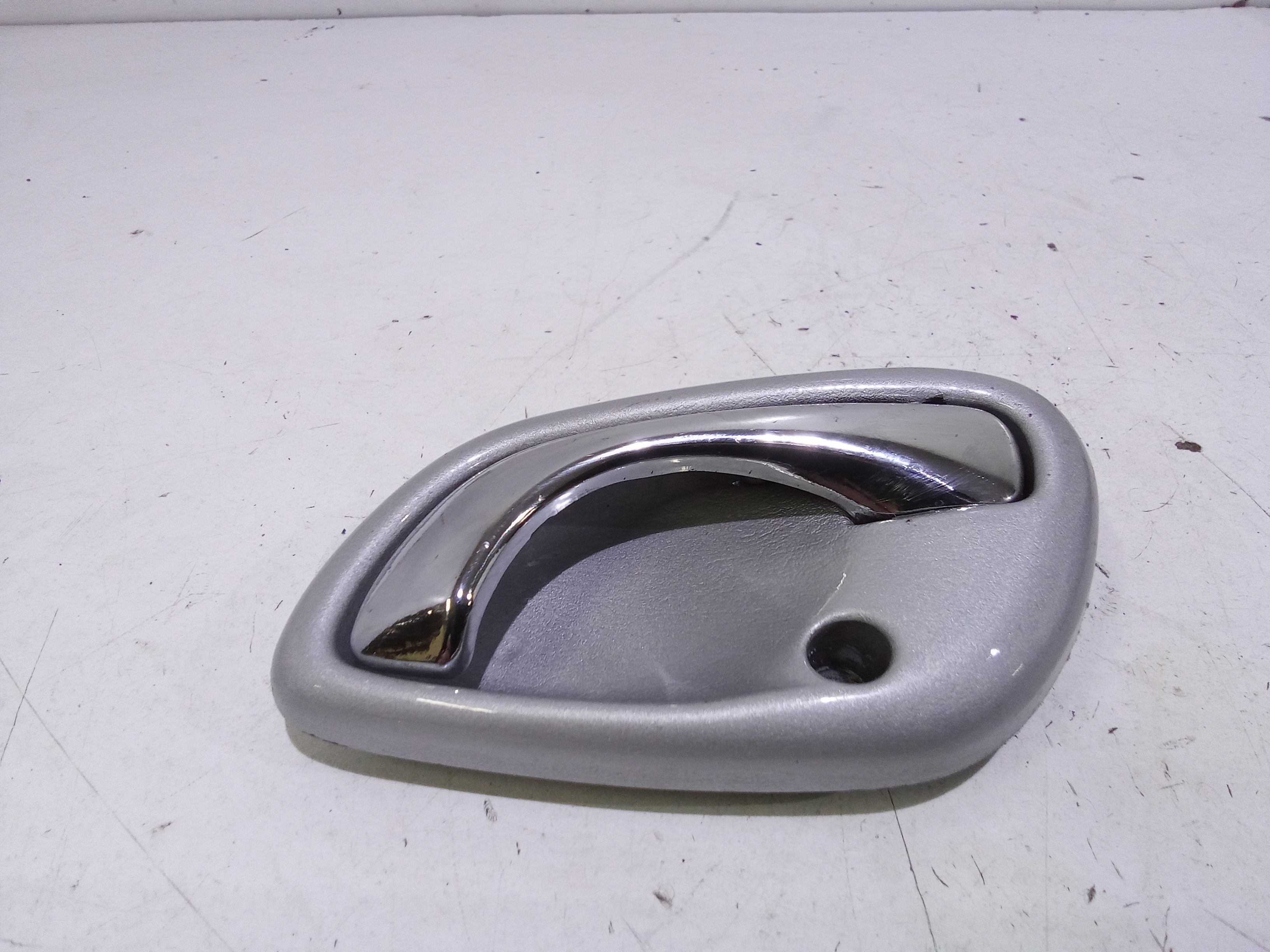 Maniglia Int. Apertura Porta Ant. Sinistro 90567525 Usato