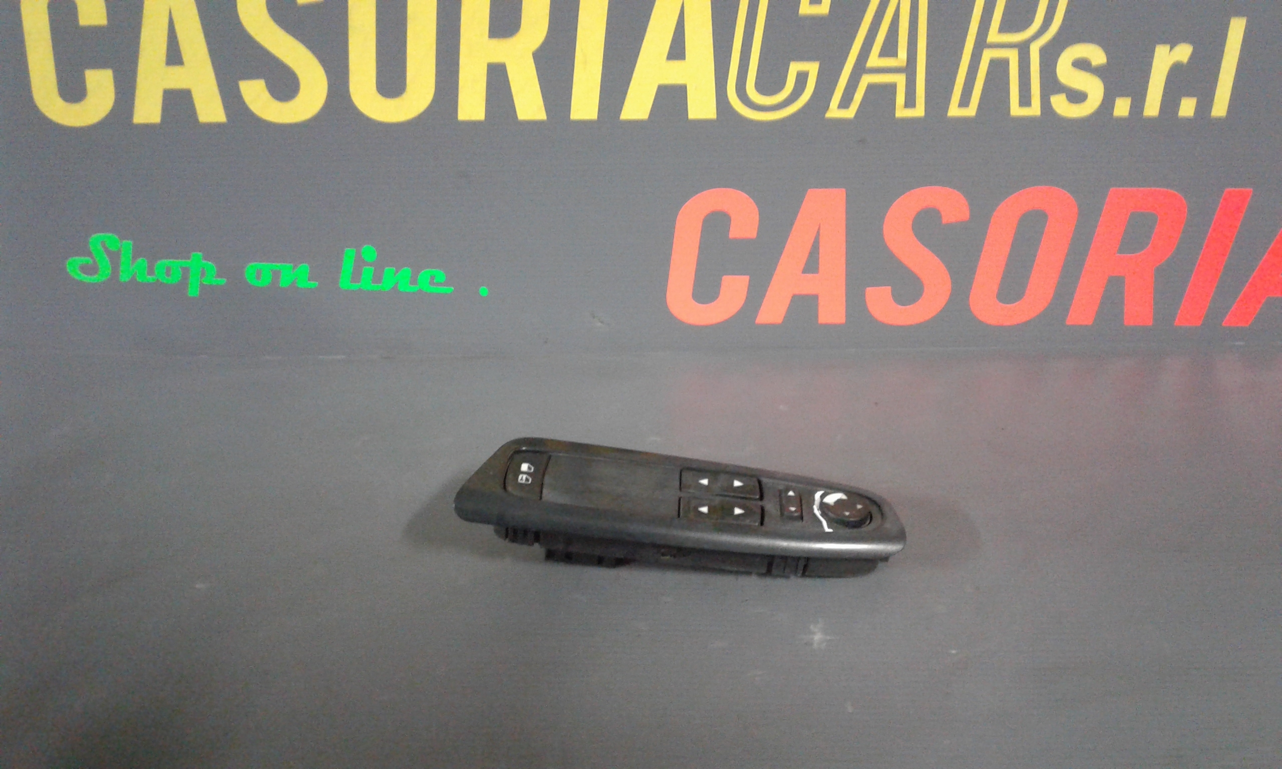 Interruttore Alzacristalli Porta Ant. Sinistro Usato