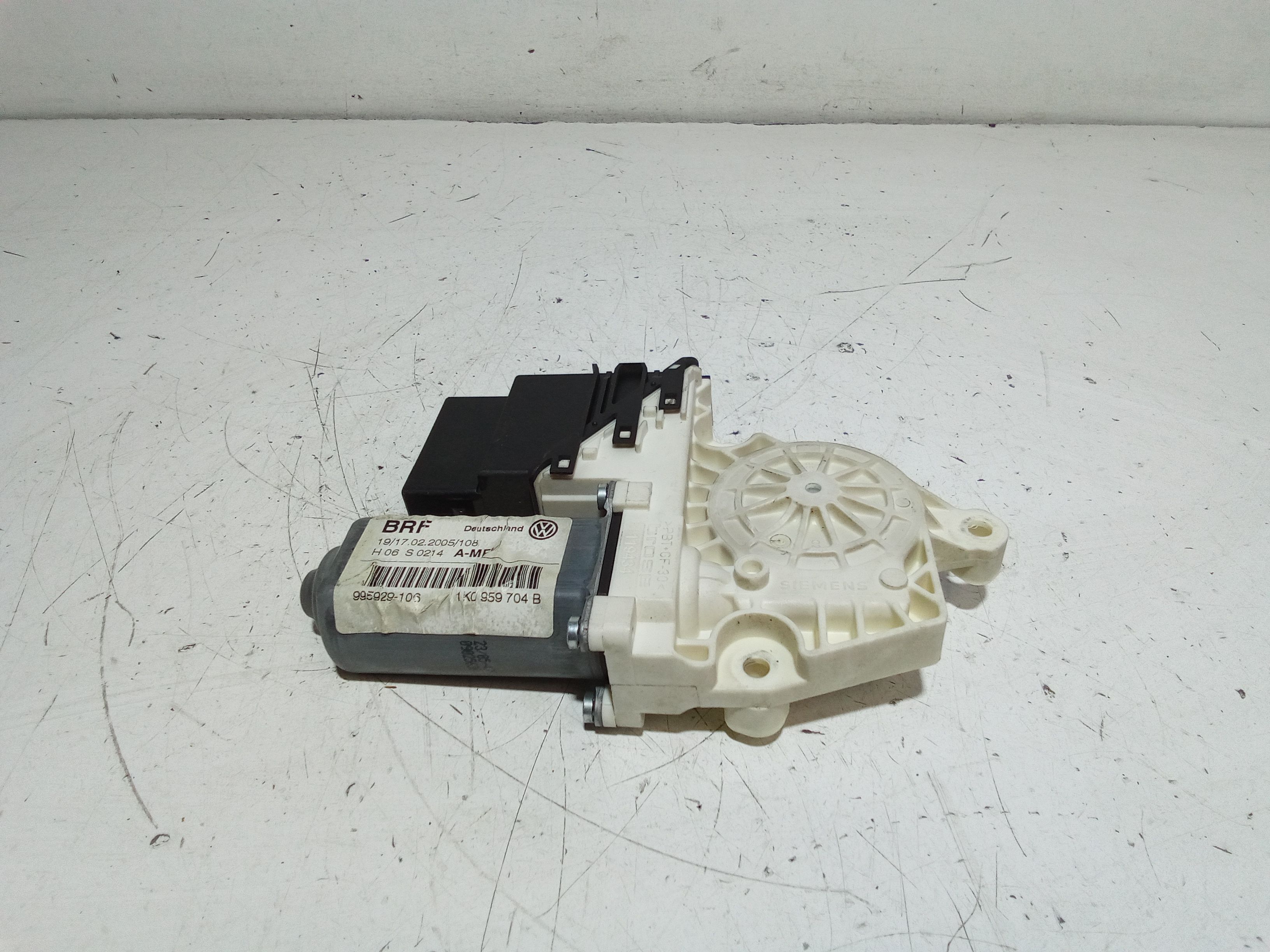 Motorino Alzacristallo Porta Post. Destro 1K0959704EL01 Usato