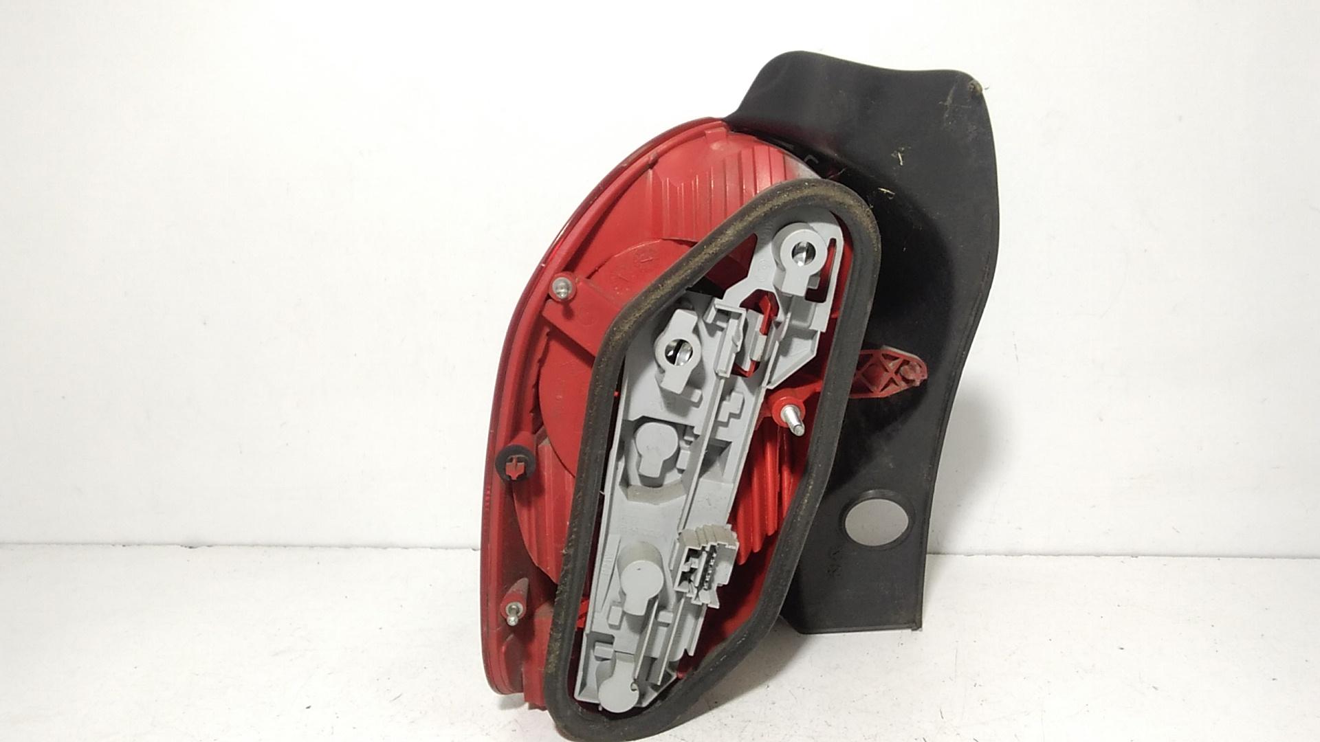 Fanale Post. Destro 8200538785 Usato