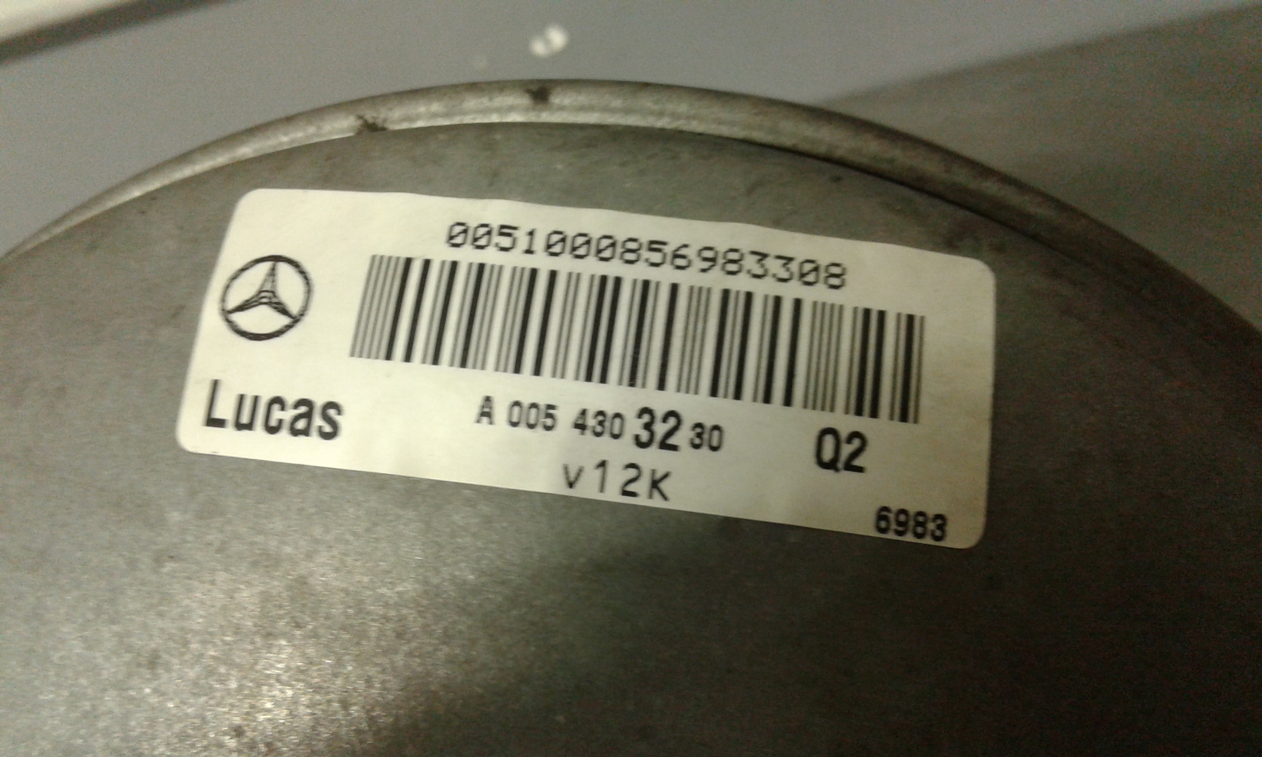 Servofreno A0054304330 Usato