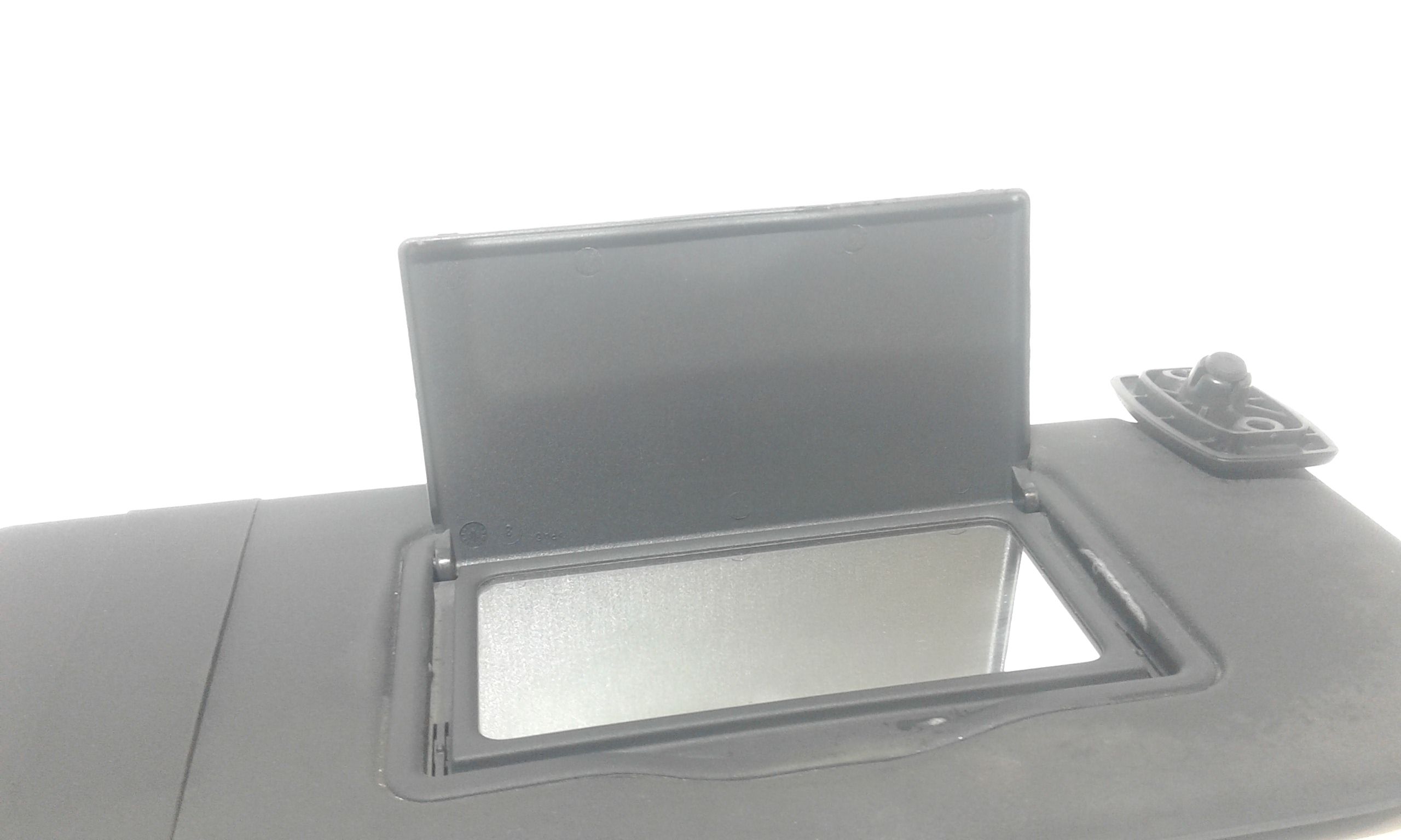 Aletta Parasole Parabrezza Destro Q0000706V007C24A00 Usato