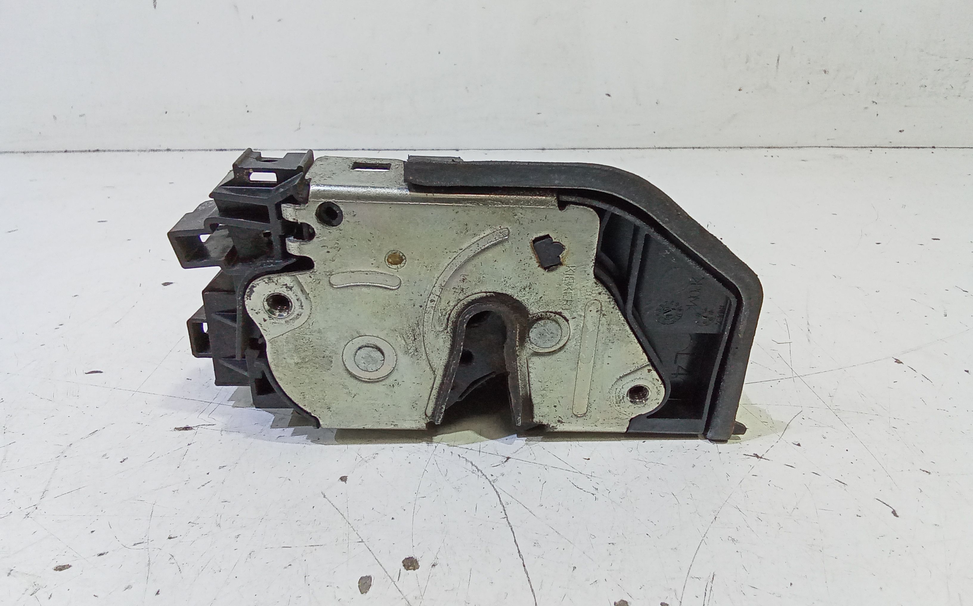 Serratura Porta Post. Sinistro 51227202147 Usato