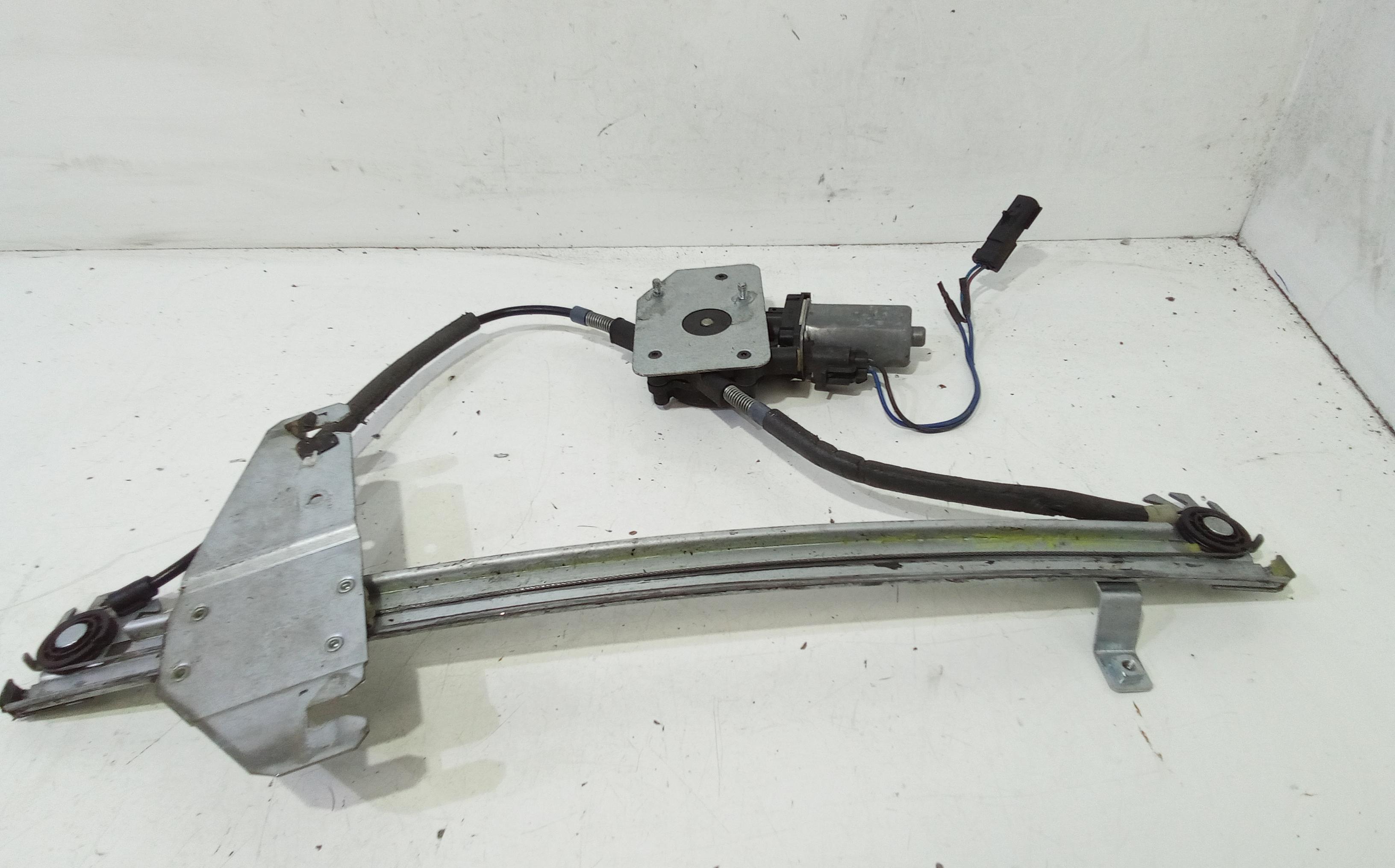 Alzacristallo Porta Ant. Sinistro Usato