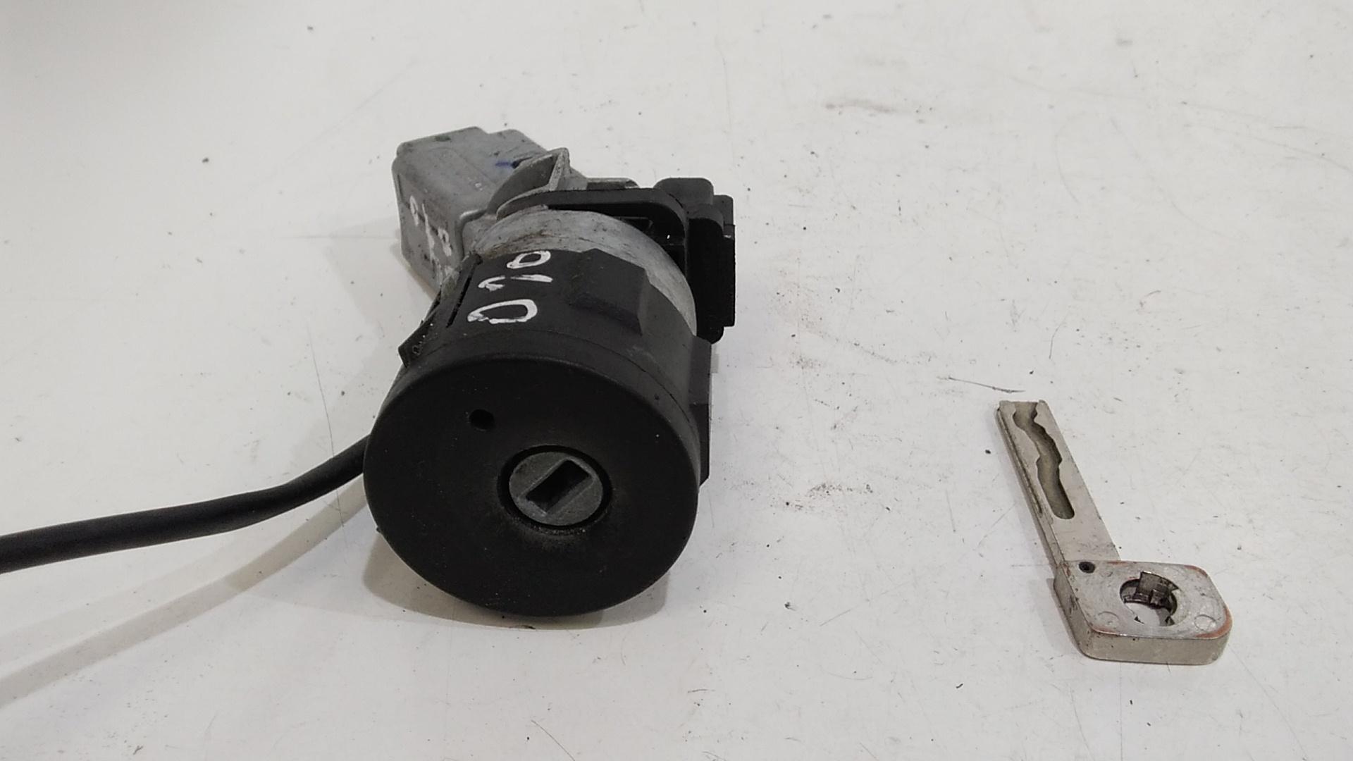 Commutatore Avviamento Con Cilindretti Serrature Usato