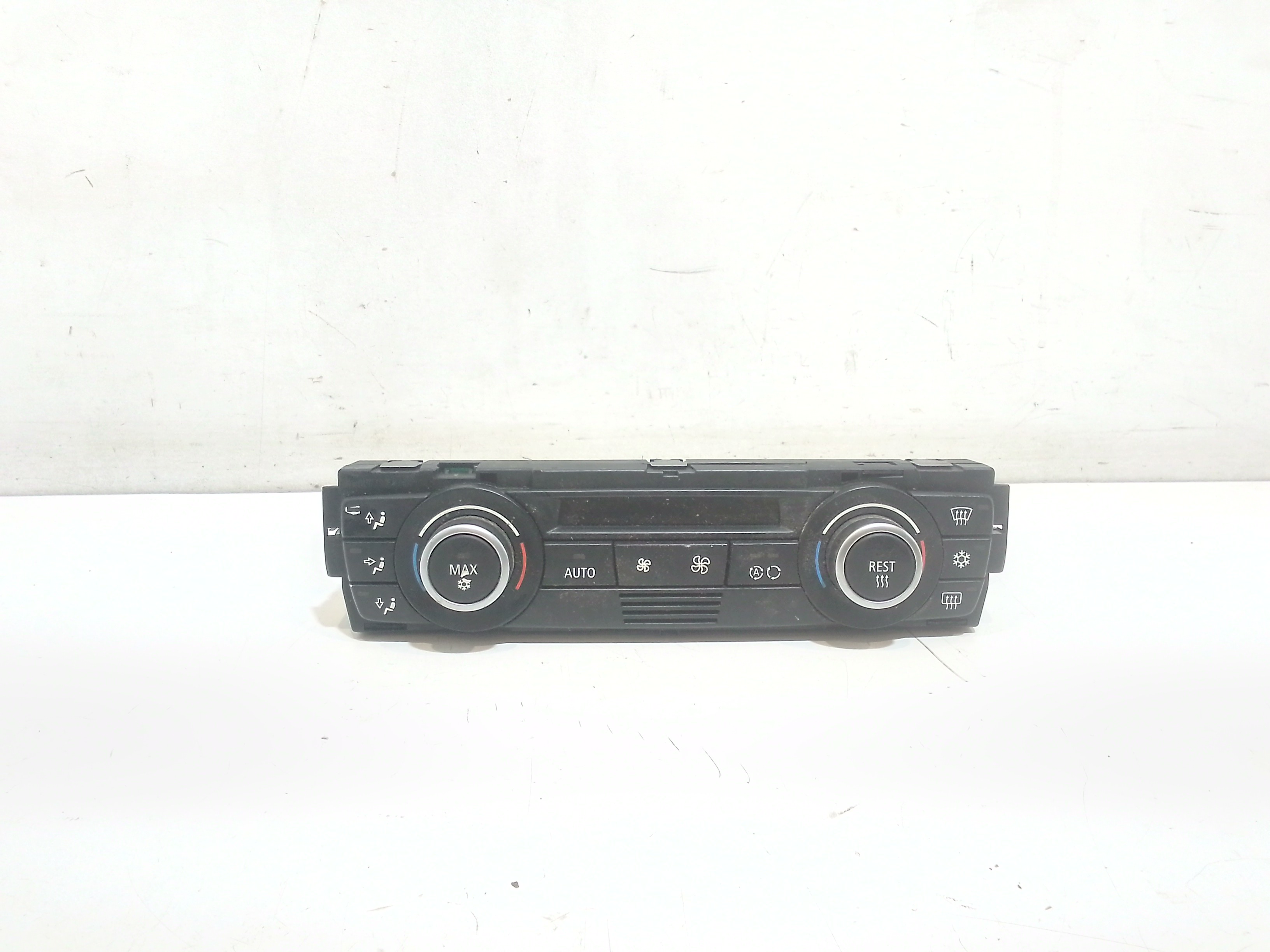 Blocco Comando Climatizzazione 64119190922 Usato