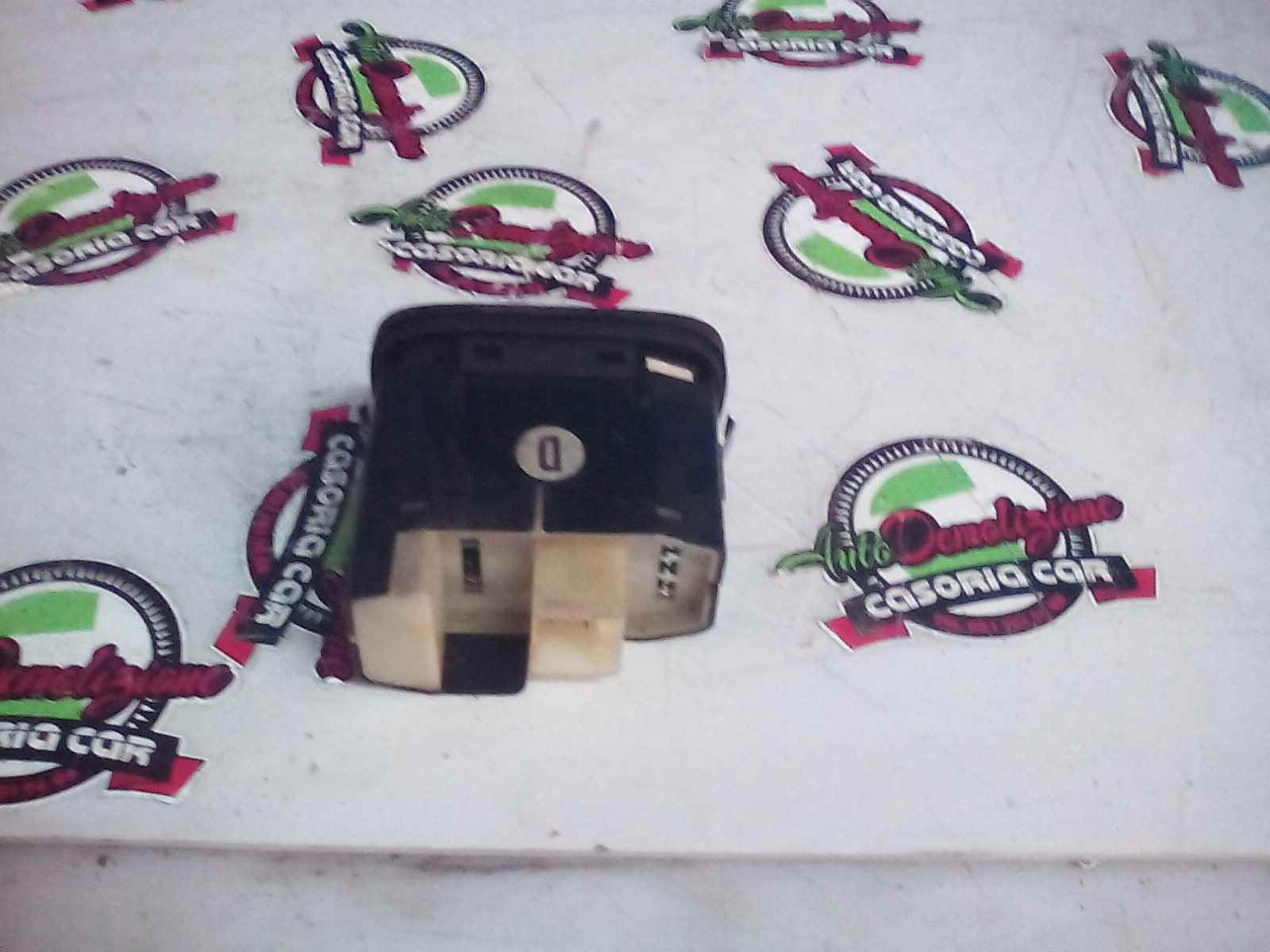 Interruttore Blocco Comando Luci C2S25627 Usato