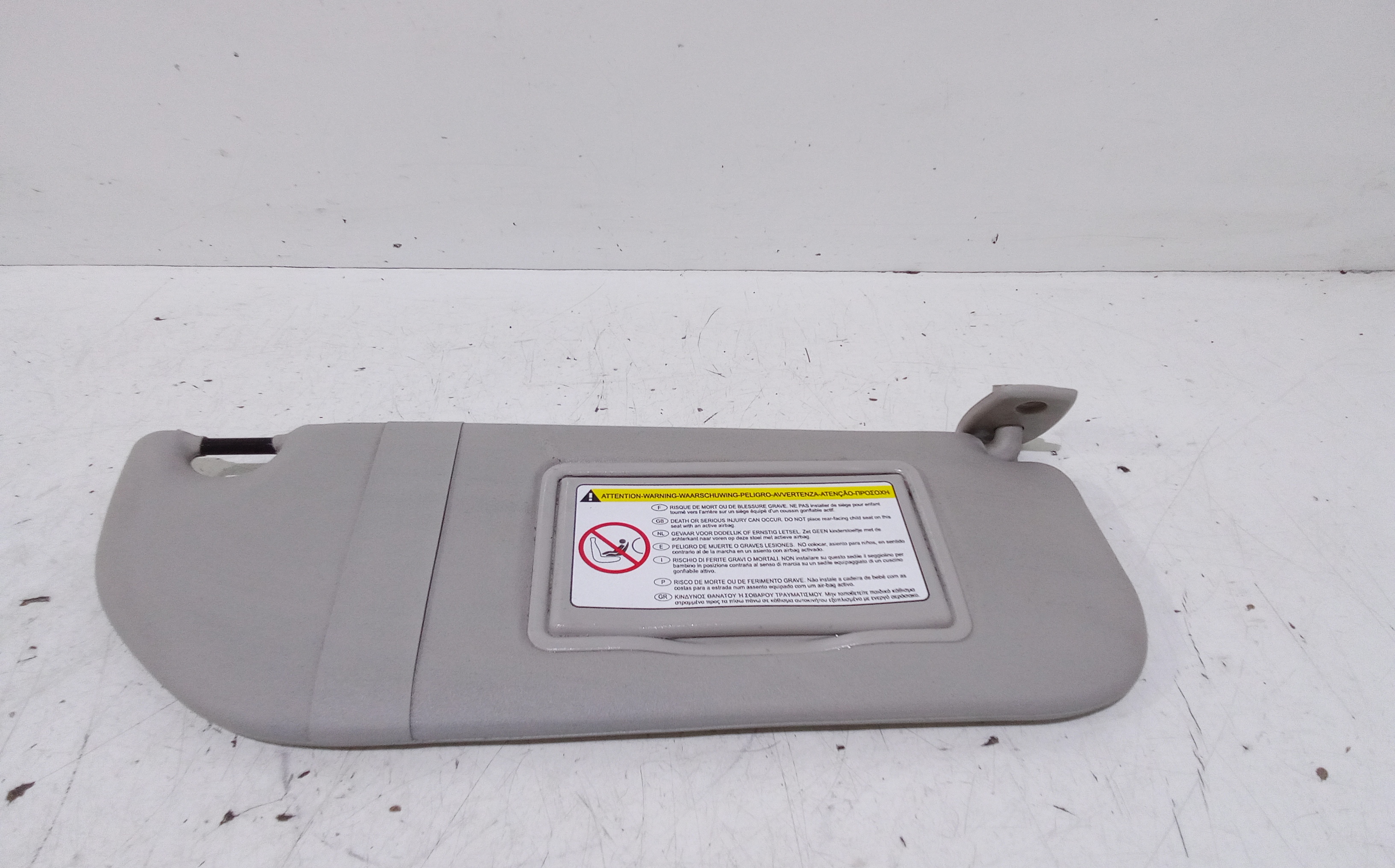 Aletta Parasole Parabrezza Destro Usato