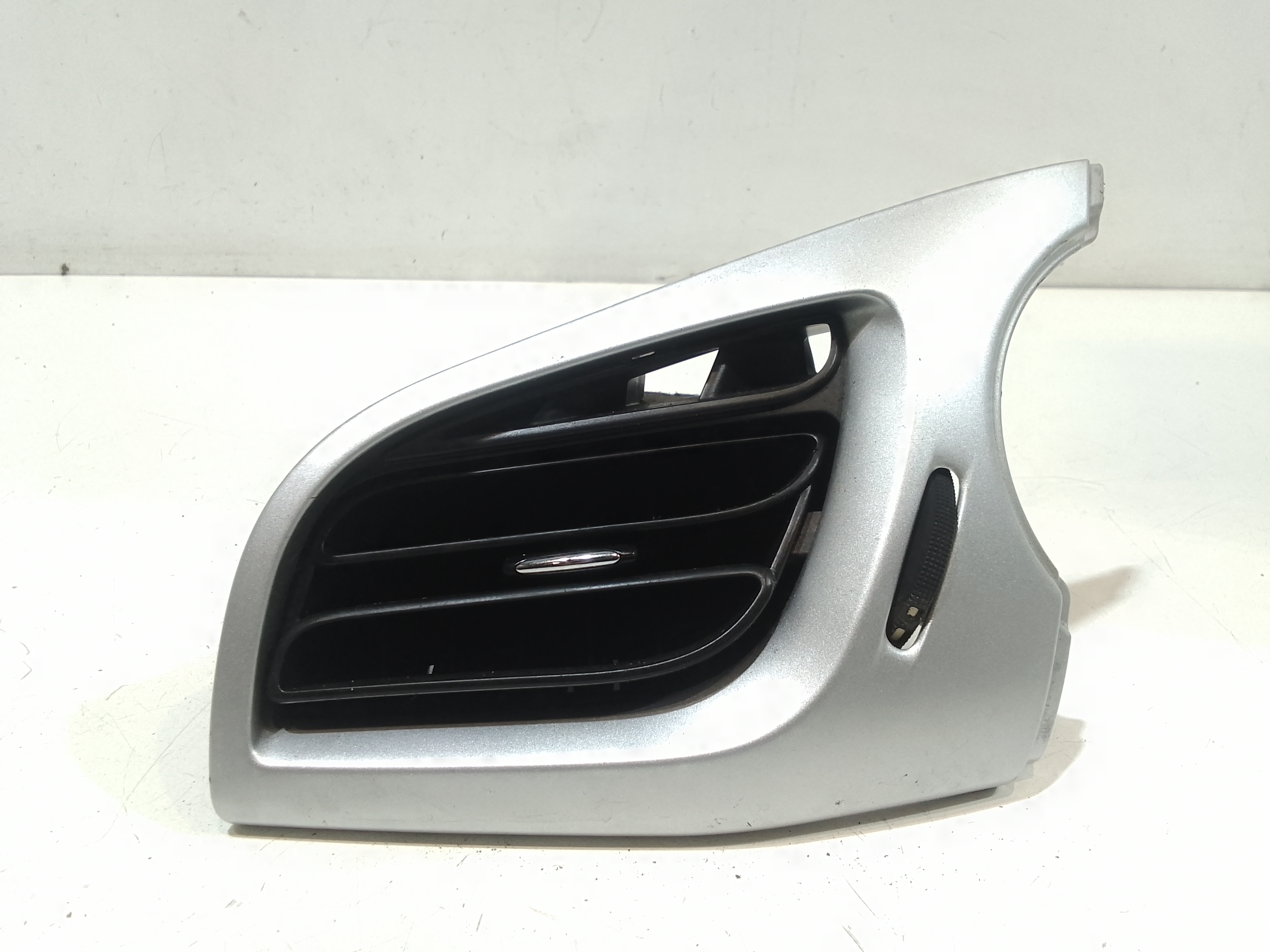 Condotto Aria Bocchette Lat. Cruscotto Sinistro 824798 Usato