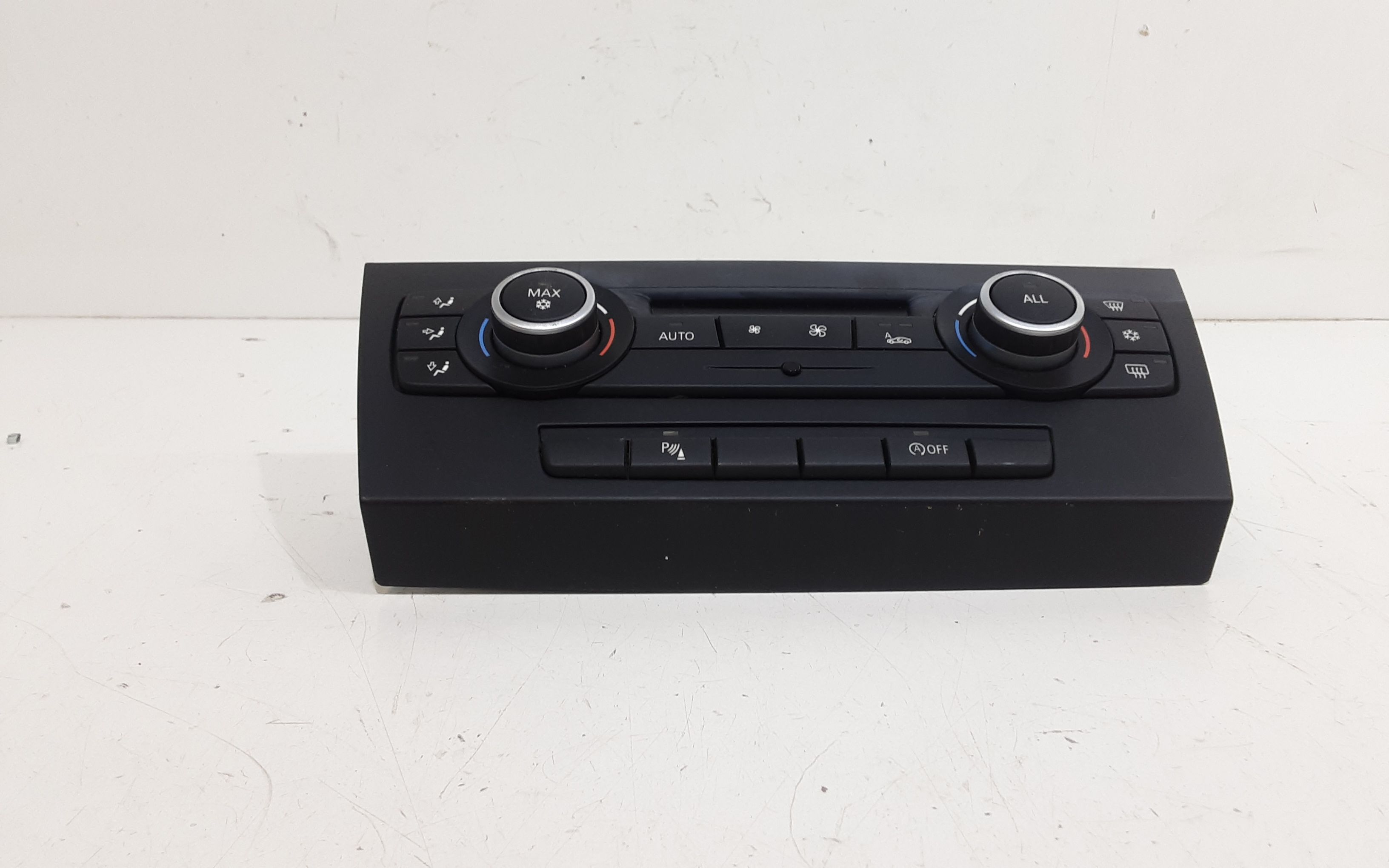 Blocco Comando Climatizzazione 64119199259 Usato