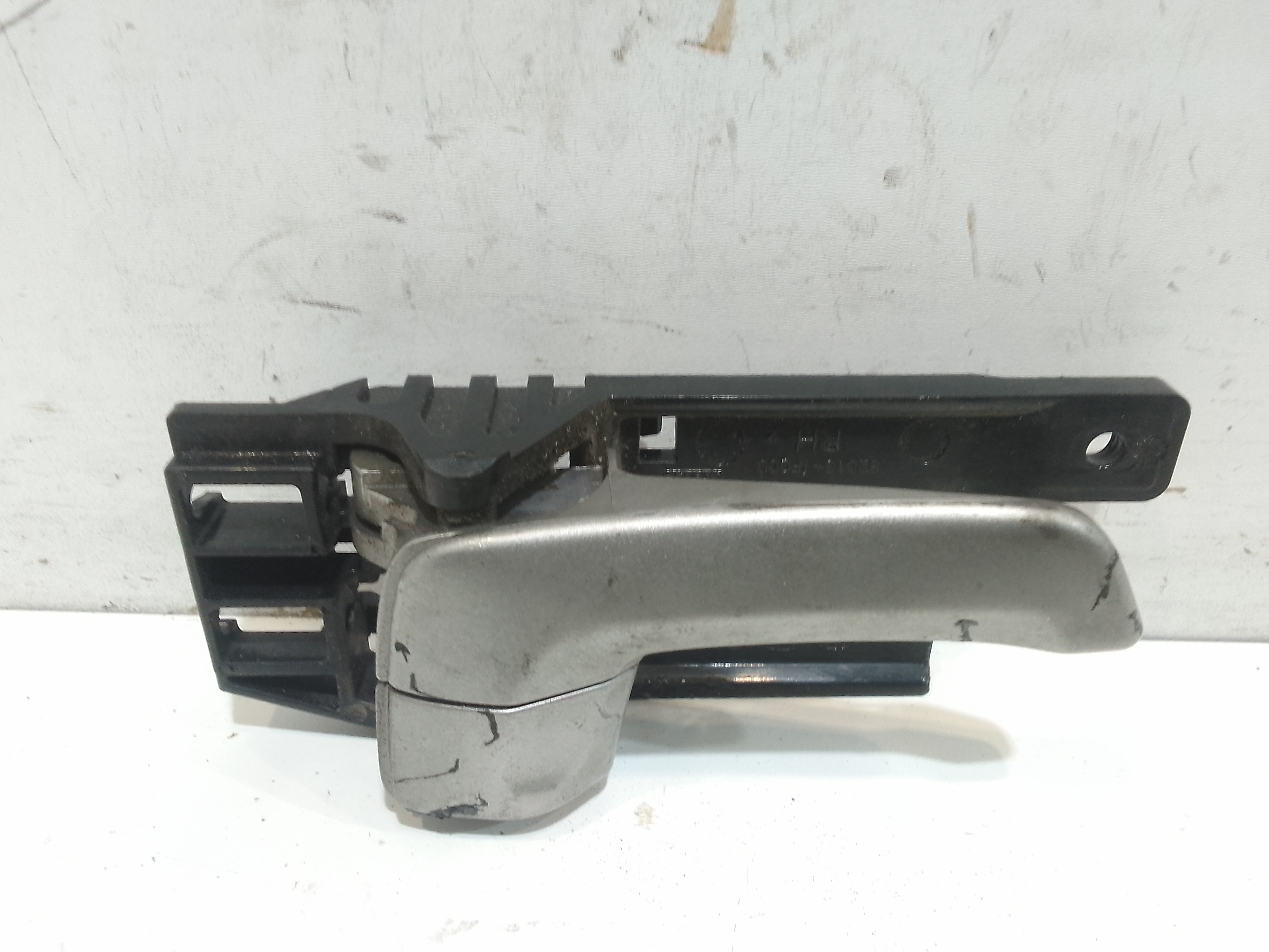 Maniglia Int. Apertura Porta Ant. Destro Usato