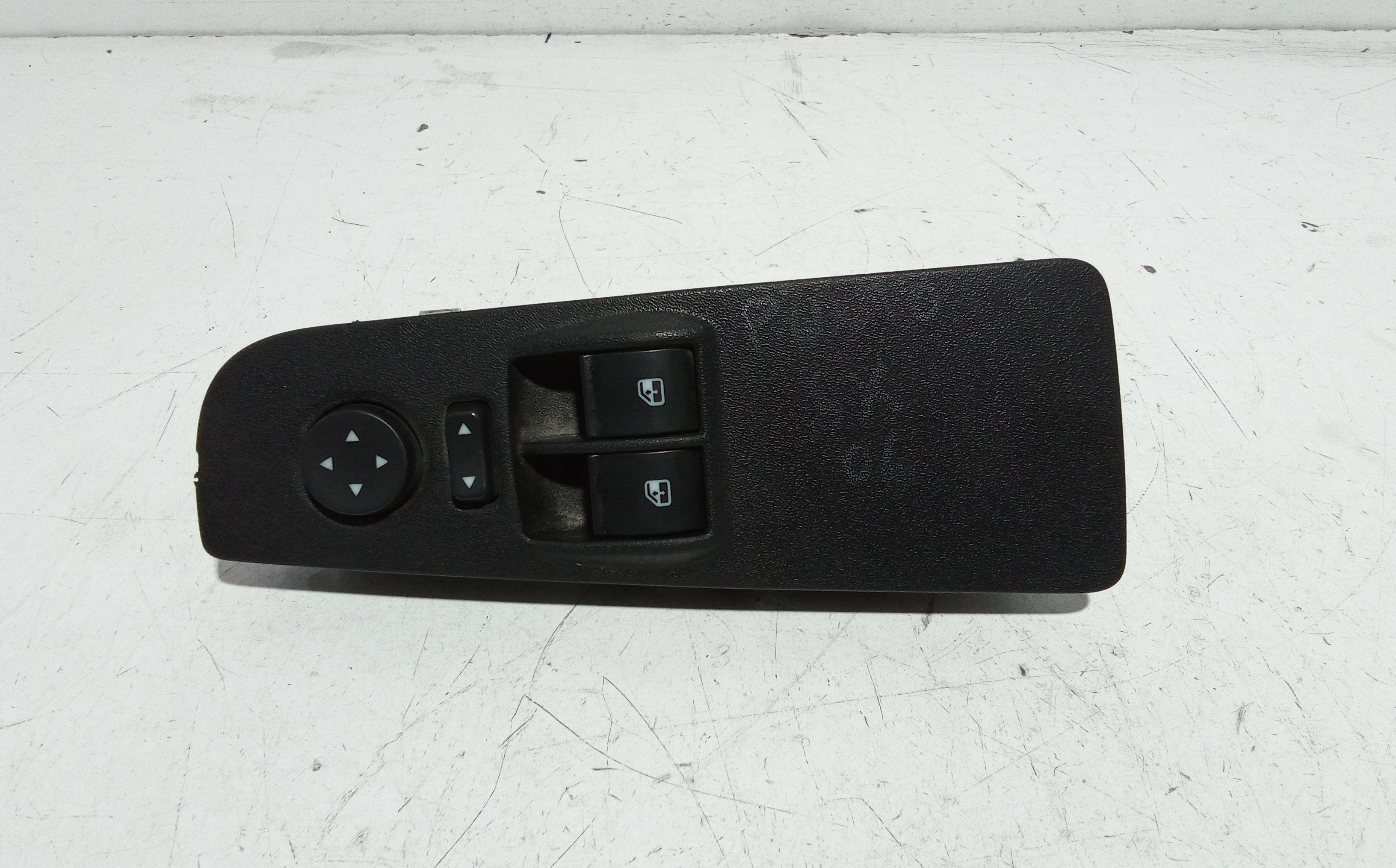 Interruttore Alzacristalli Porta Ant. Sinistro Usato