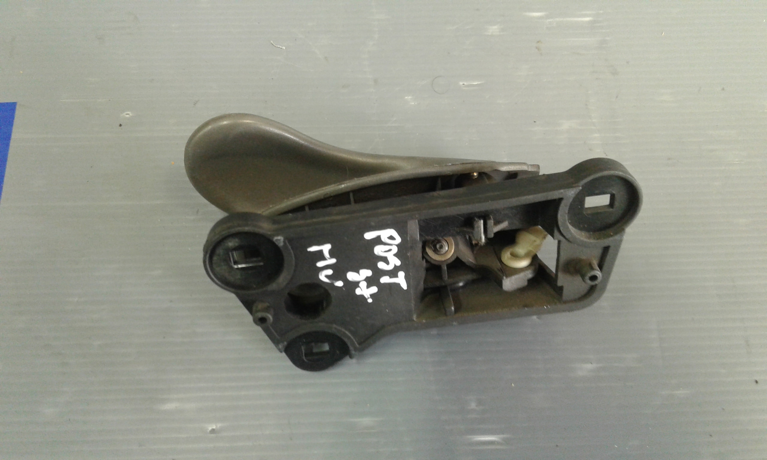 Maniglia Int. Apertura Porta Post. Sinistro Usato