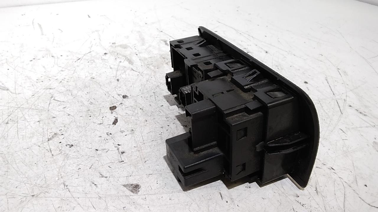 Interruttore Blocco Comando Luci 251900001R Usato