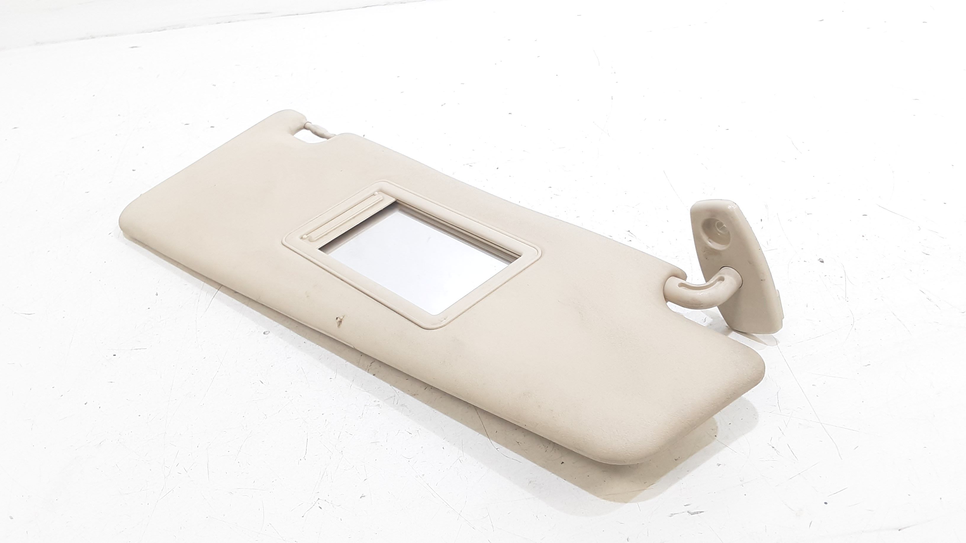 Aletta Parasole Parabrezza Destro 735383410 Usato