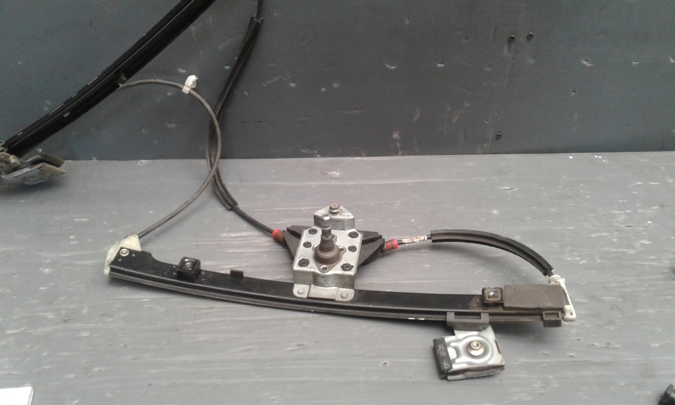 Alzacristallo Porta Ant. Destro Usato