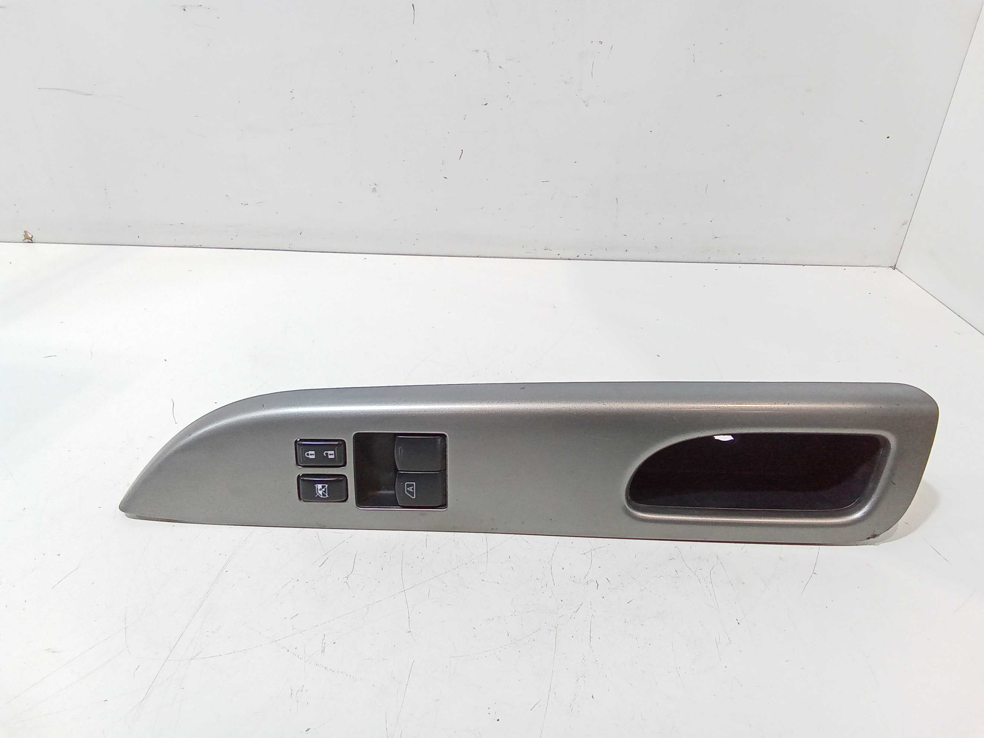 Interruttore Alzacristalli Porta Ant. Sinistro Usato