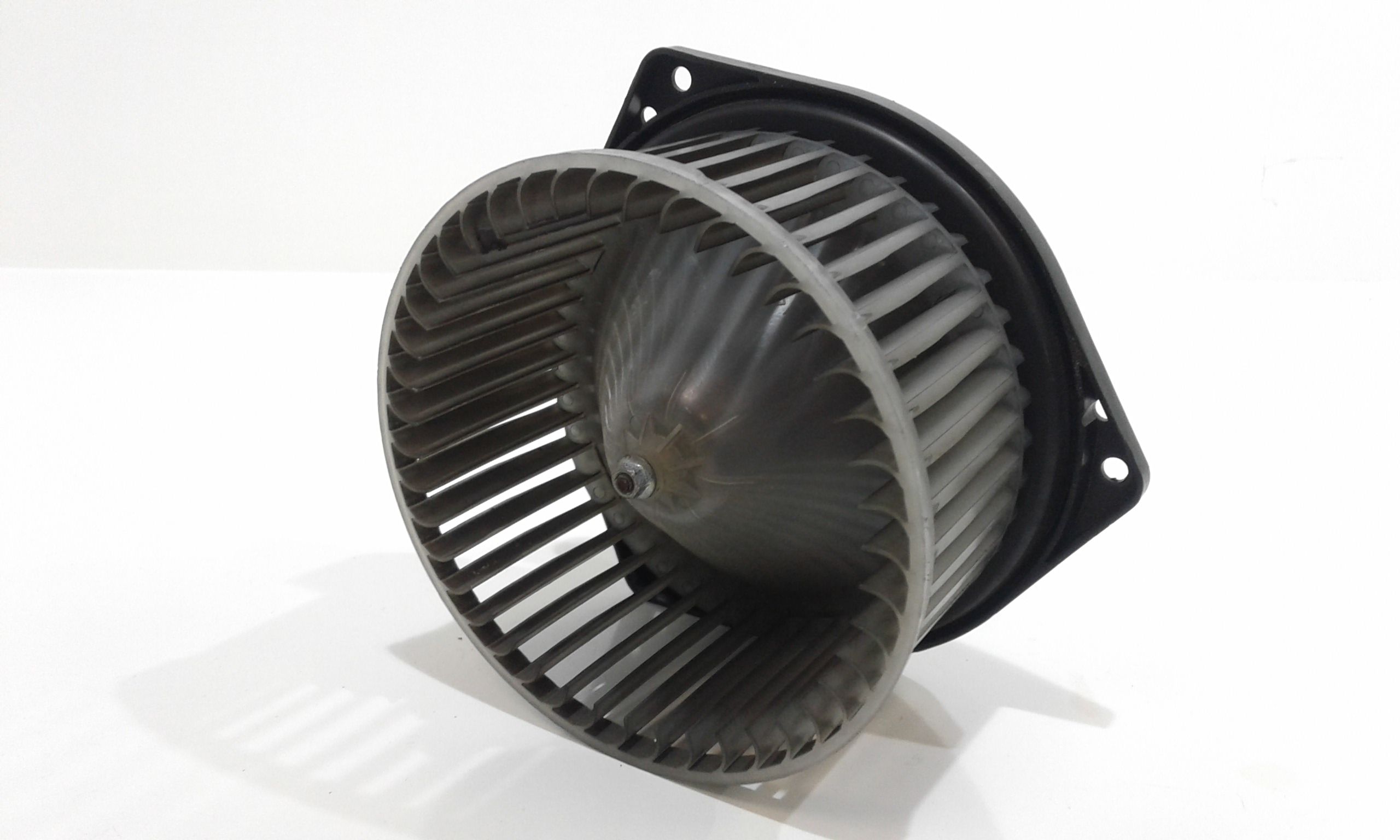 Motorino Ventilazione Abitacolo 6811109150 Usato