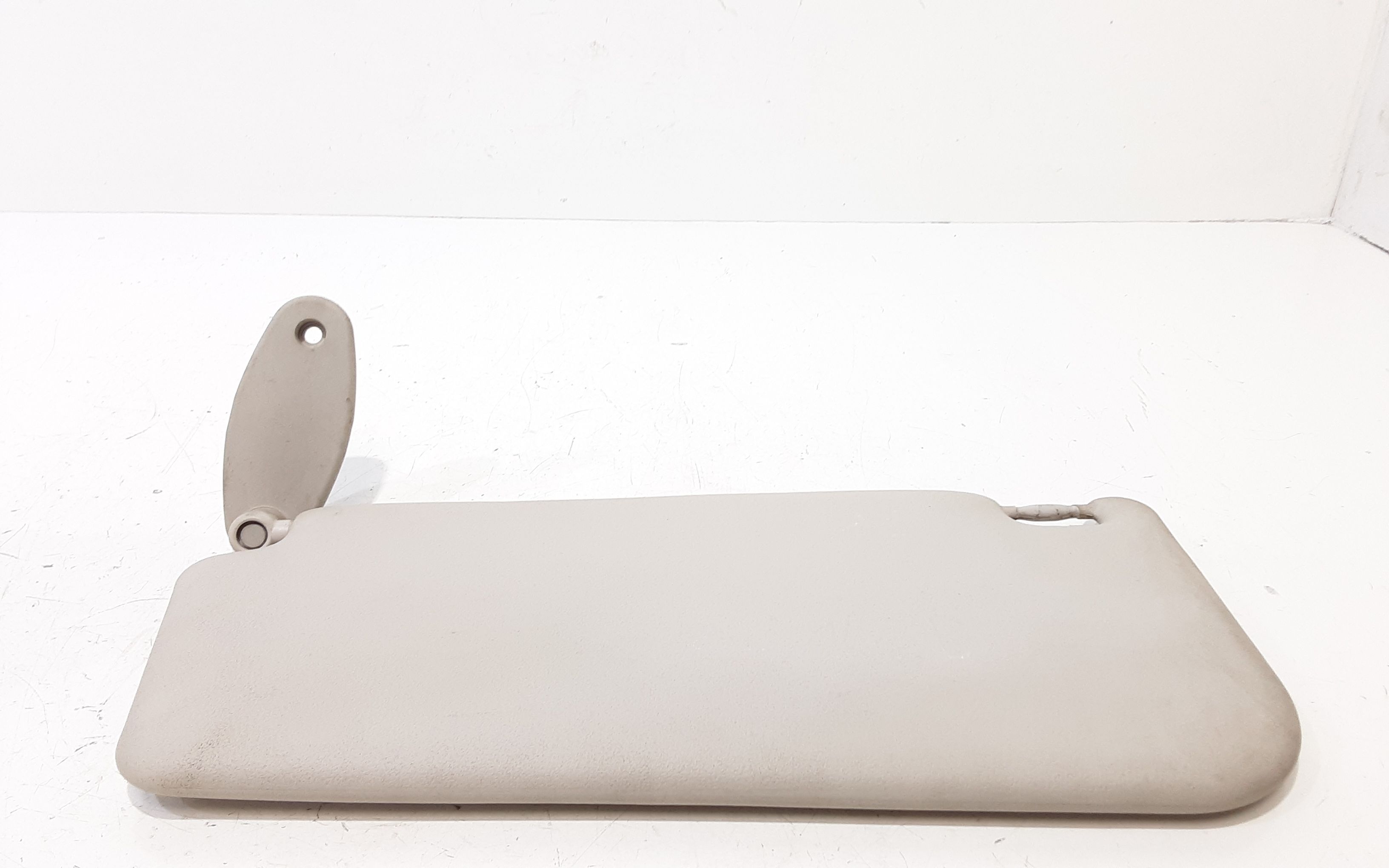 Aletta Parasole Parabrezza Destro 735338206 Usato