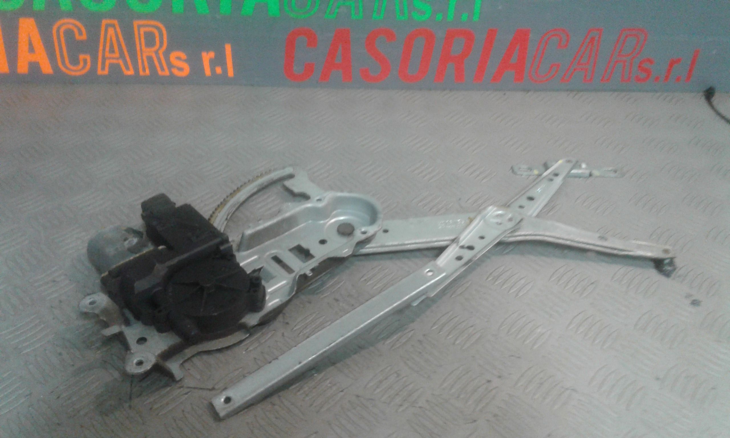 Alzacristallo Porta Ant. Sinistro 90521869 Usato