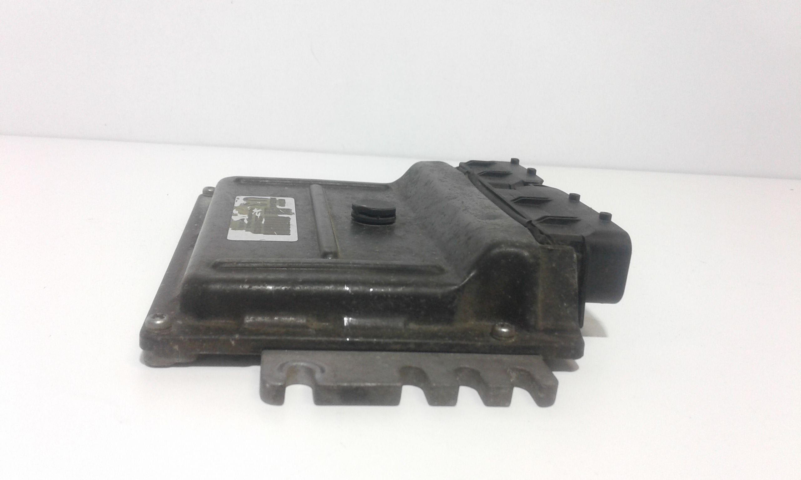 Centralina Iniezione 23710AX32D Usato