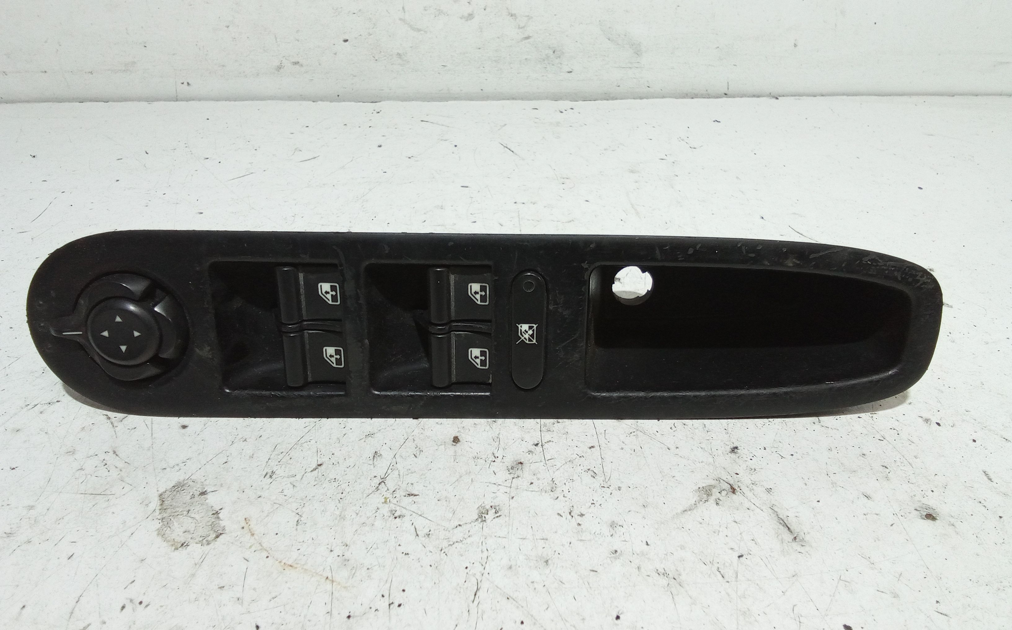 Interruttore Alzacristalli Porta Ant. Sinistro Usato