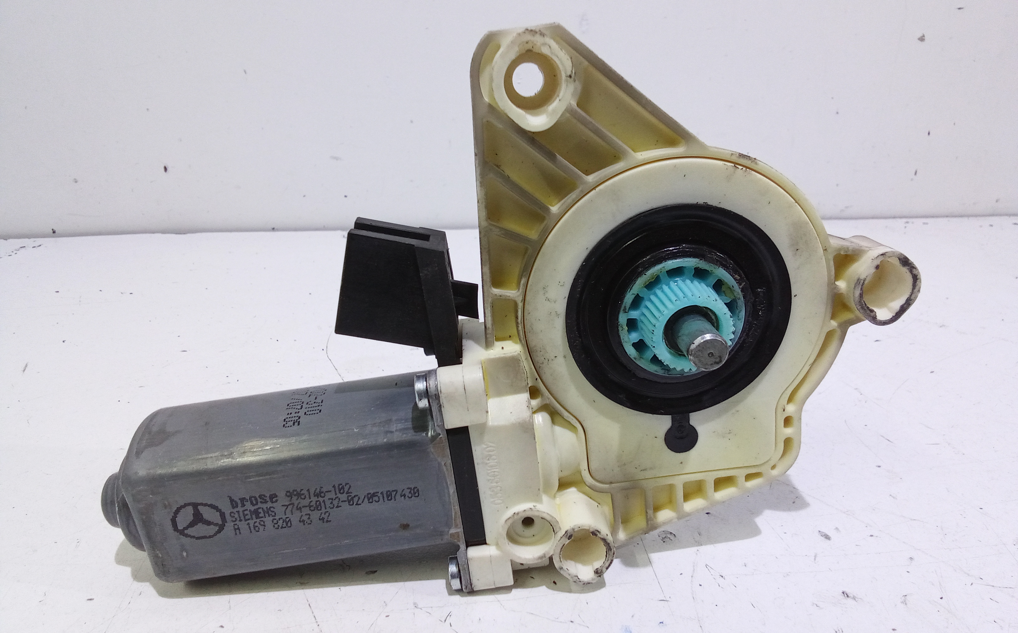 Motorino Alzacristallo Porta Ant. Sinistro A1698204142 Usato