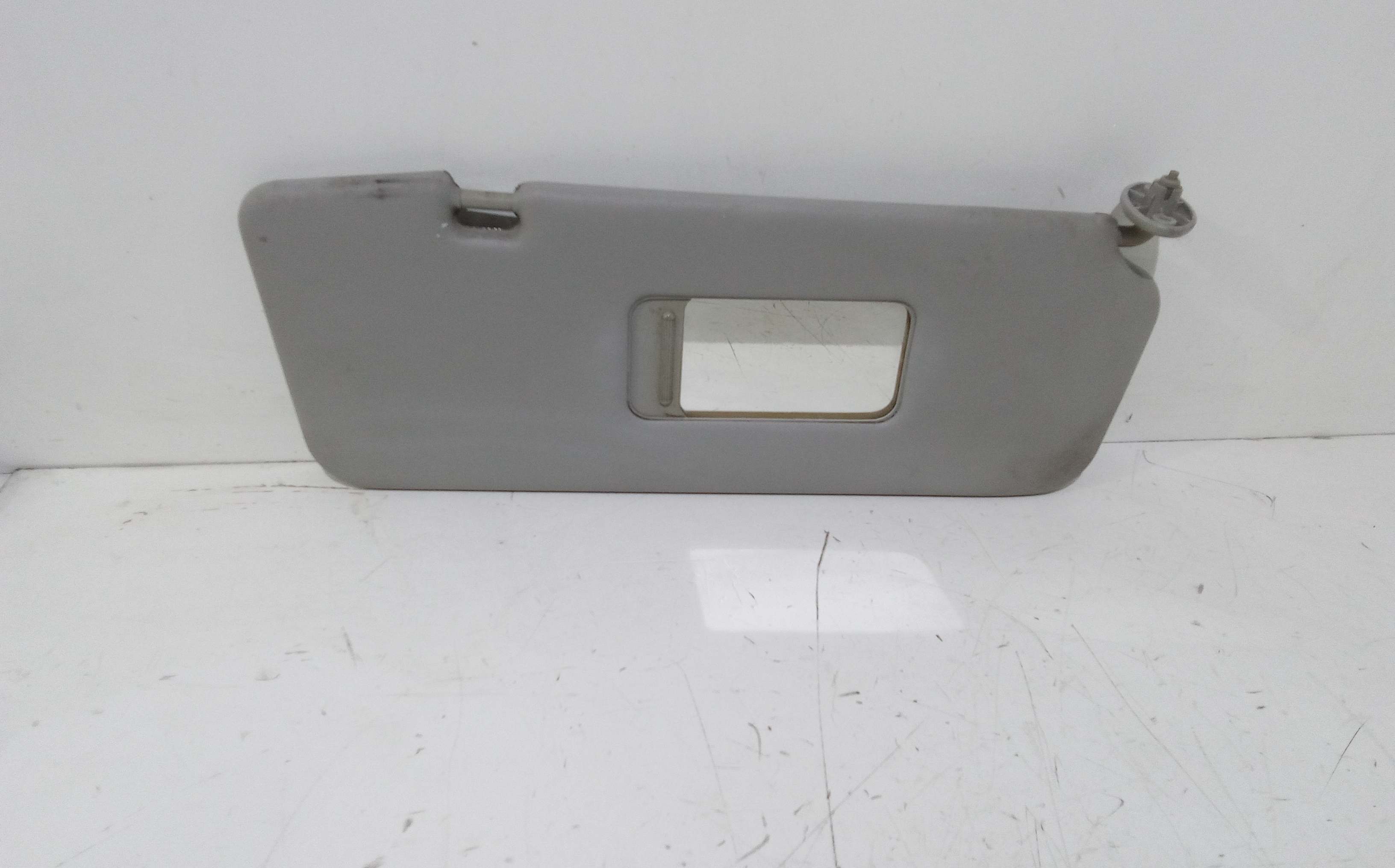 Aletta Parasole Parabrezza Destro 9209912 Usato