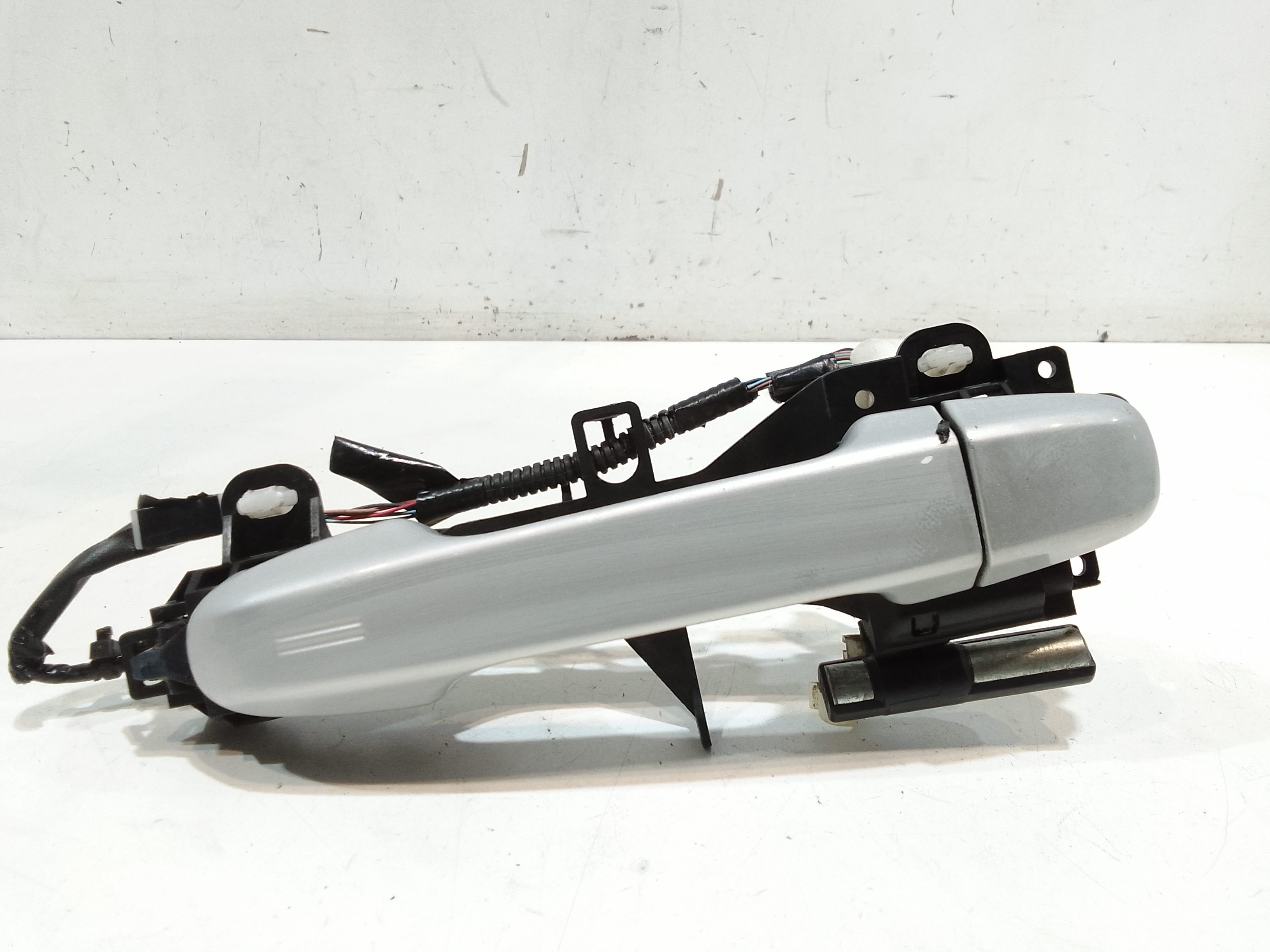 Maniglia Porta Ant. Sinistro 692100D080A0 Usato