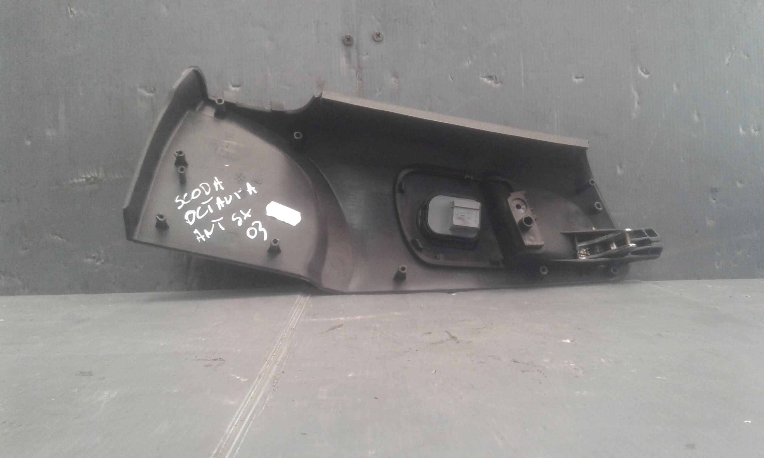 Maniglia Int. Apertura Porta Ant. Sinistro 1U4837221AJNW Usato