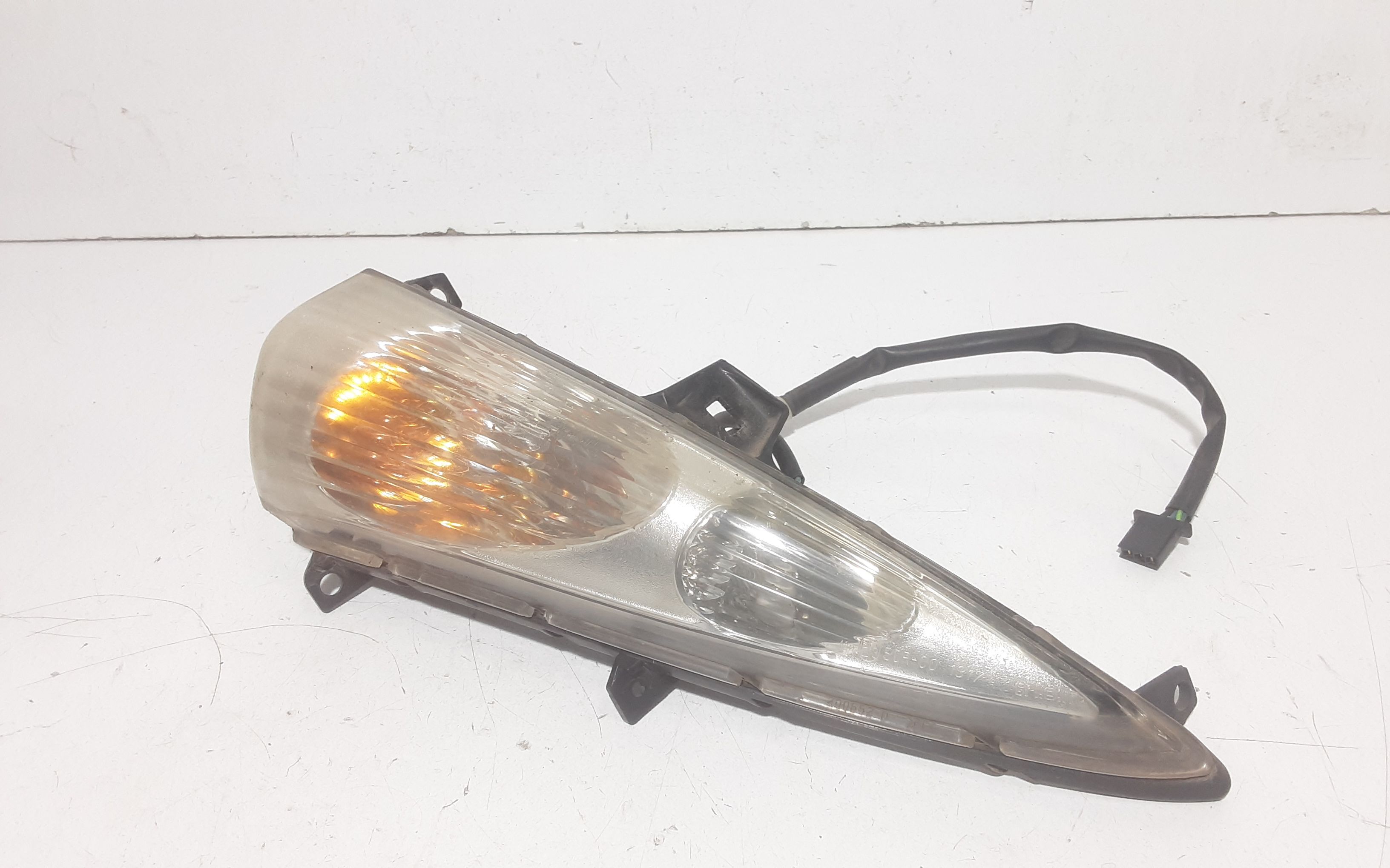 Lampada Direzione Ant. Destro Usato