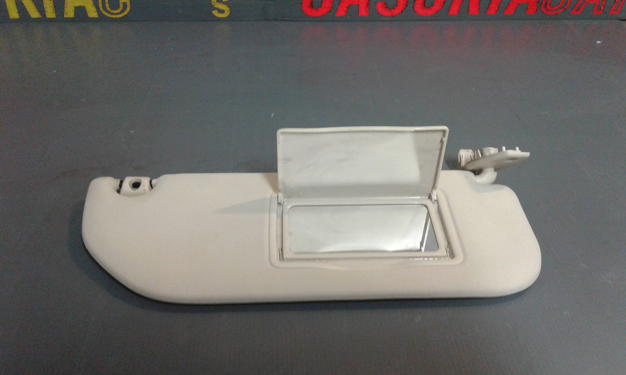 Aletta Parasole Parabrezza Destro Usato