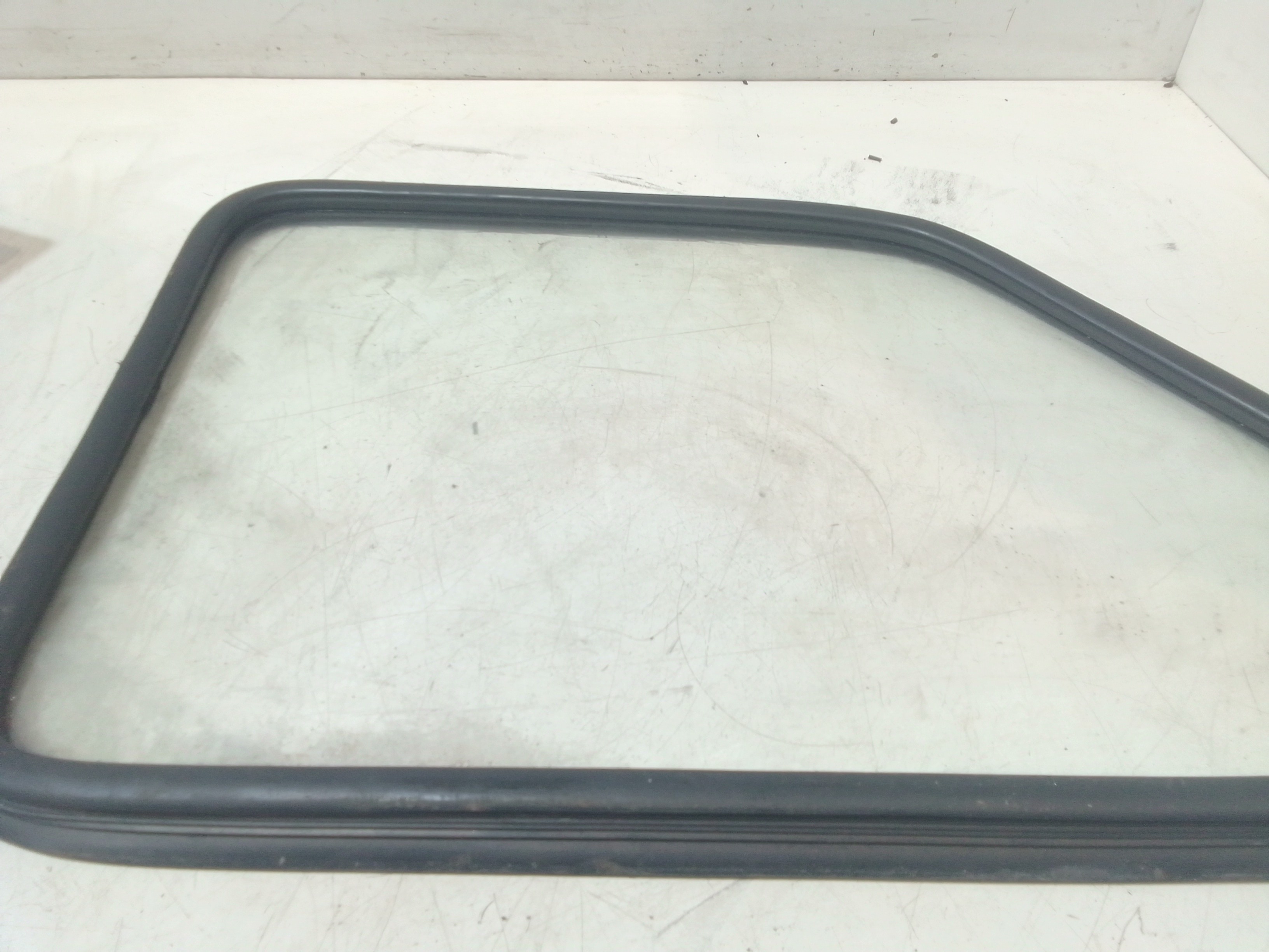 Fisso Porta Post. Destro Usato