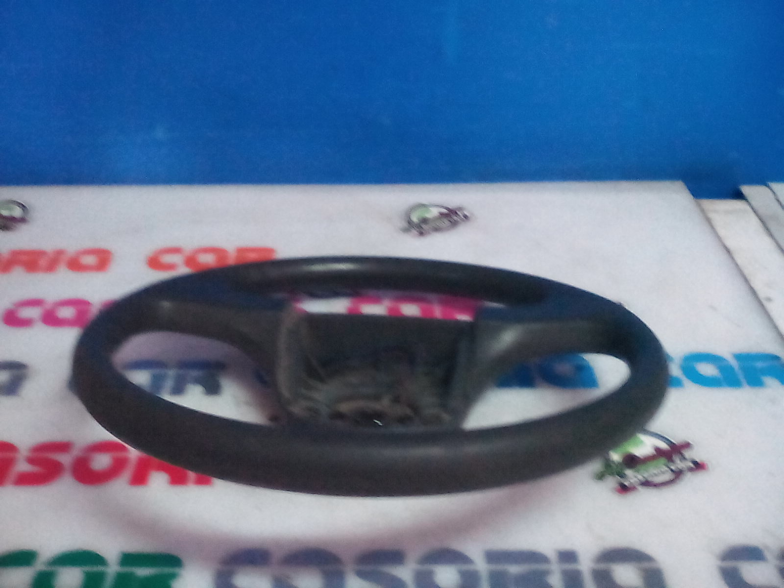 Volante 1302684650 Usato